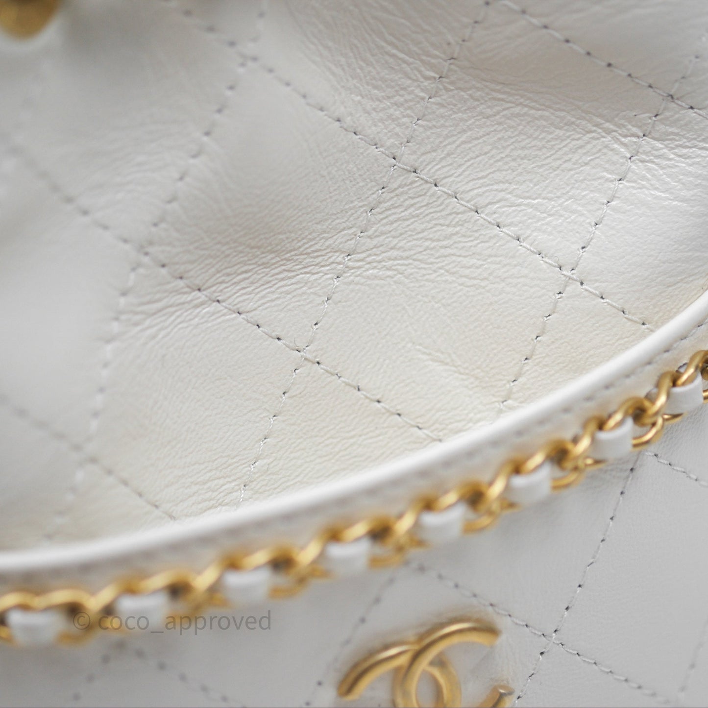 Chanel Mini Bucket Bag White Shiny Lambskin Aged Gold Hardware 25C