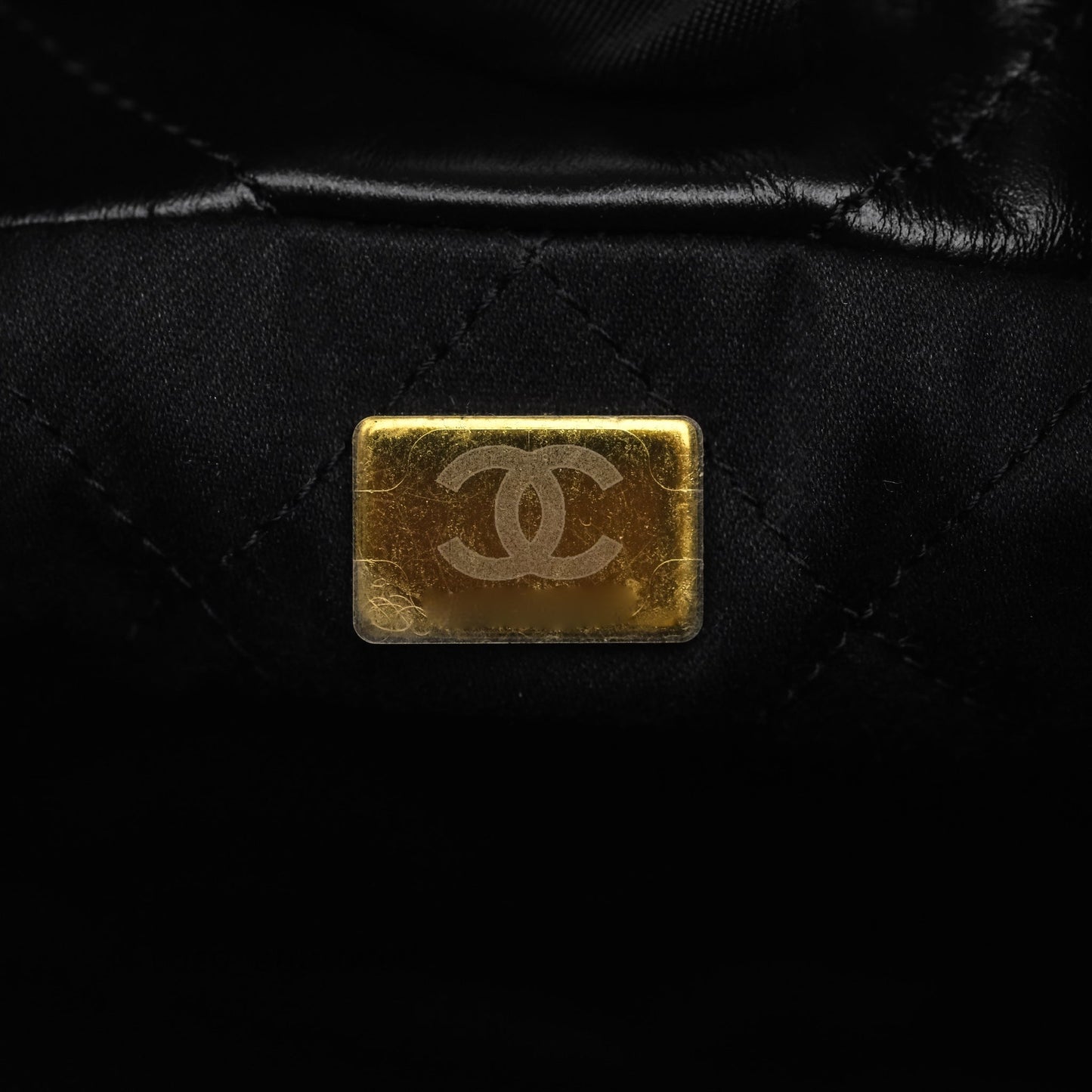Chanel 22 Mini Bag Black Crumpled Calfskin Aged Gold Hardware
