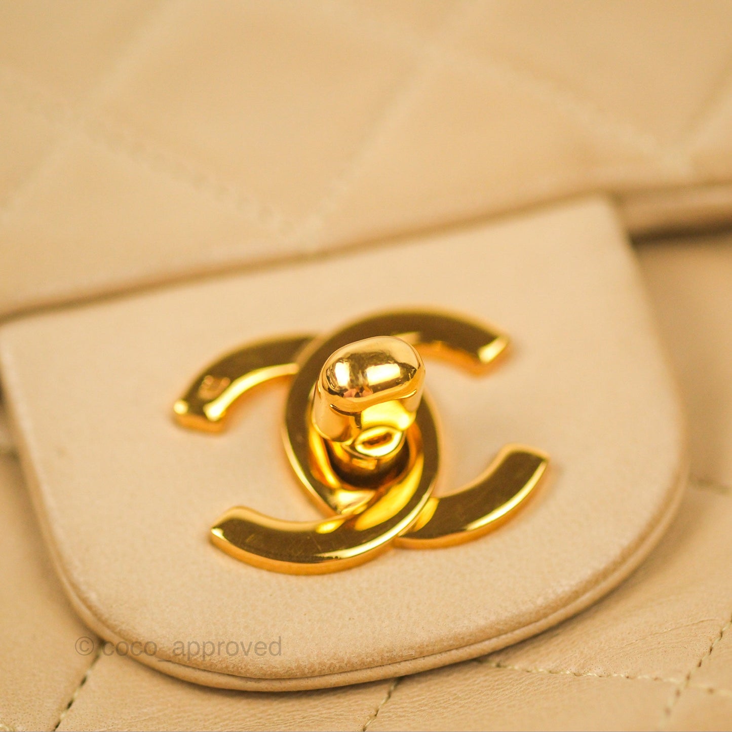 Chanel Vintage Medium Classic Flap Beige Lambskin 24K Gold Hardware