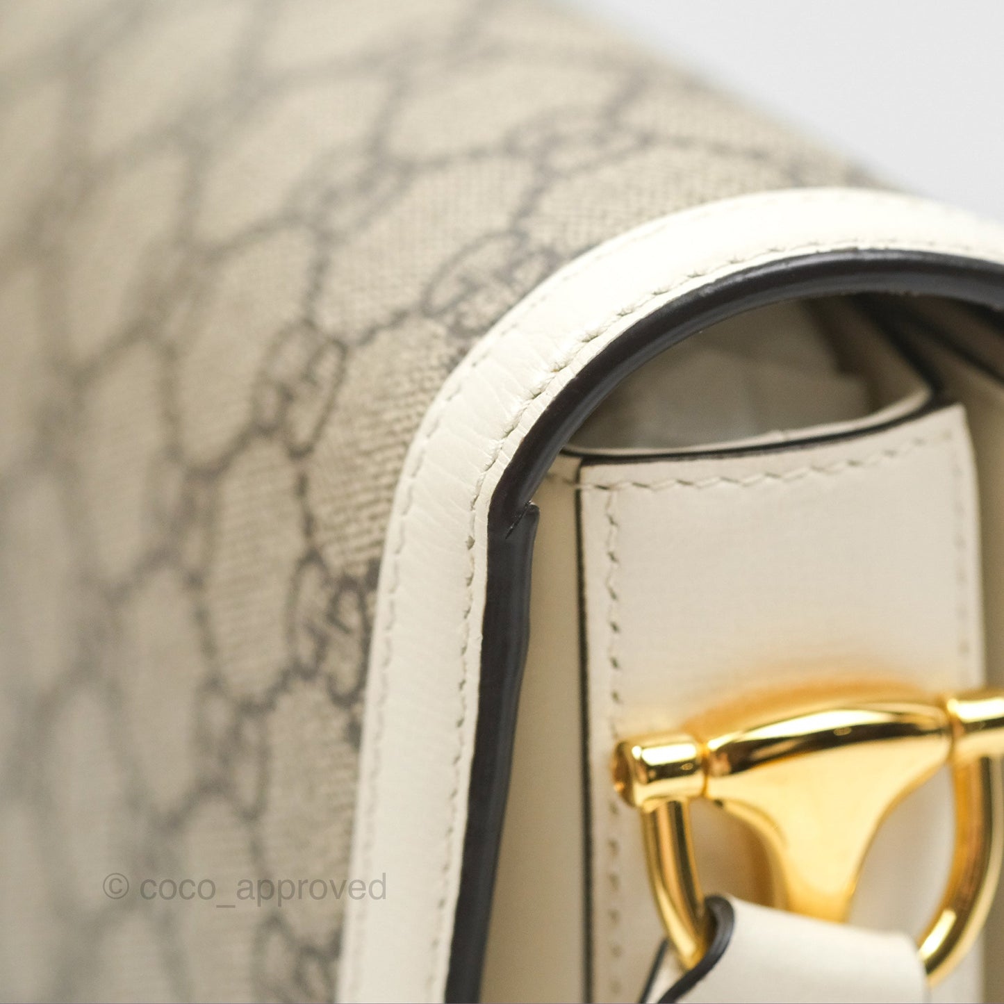 Gucci Horsebit 1955 GG Supreme Canvas White Shoulder Bag Gold Hardware