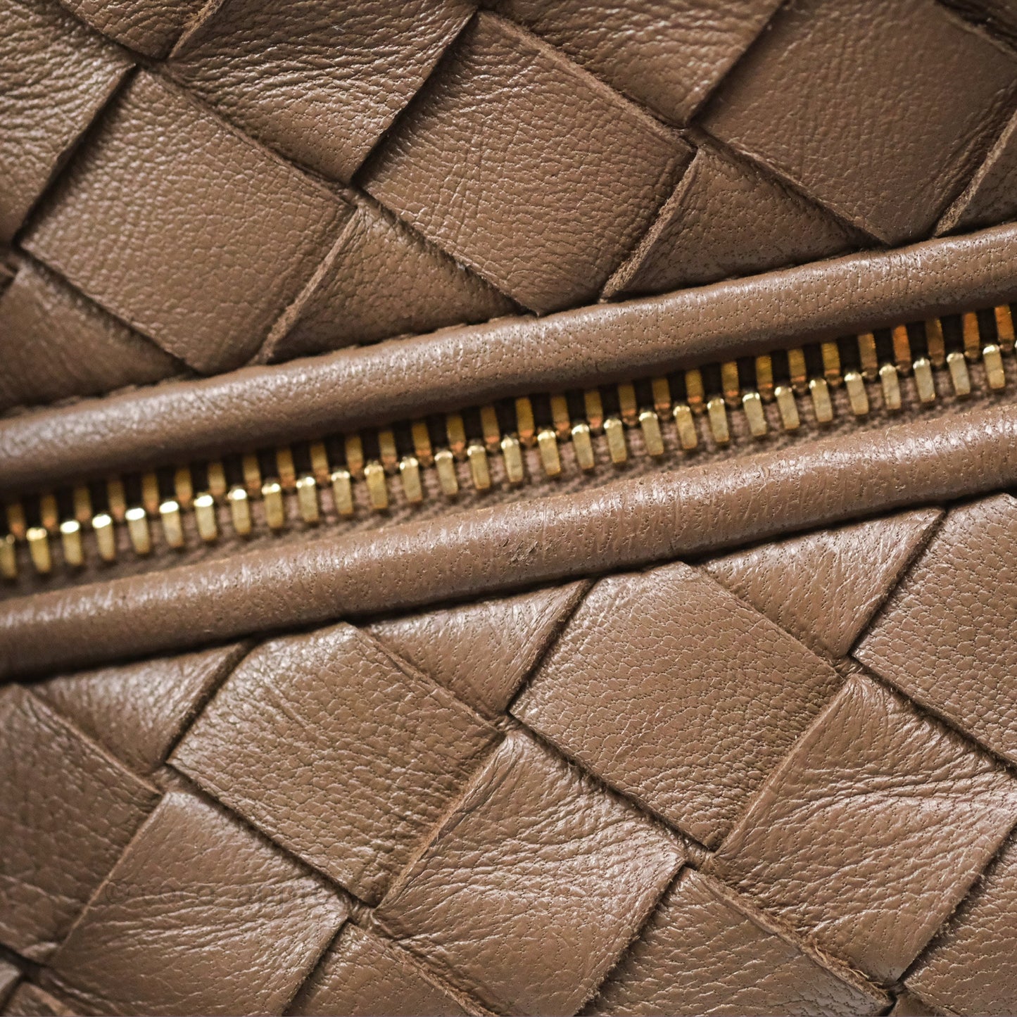 Bottega Veneta Small Jodie Bag Intrecciato Brown Lambskin Gold Hardware