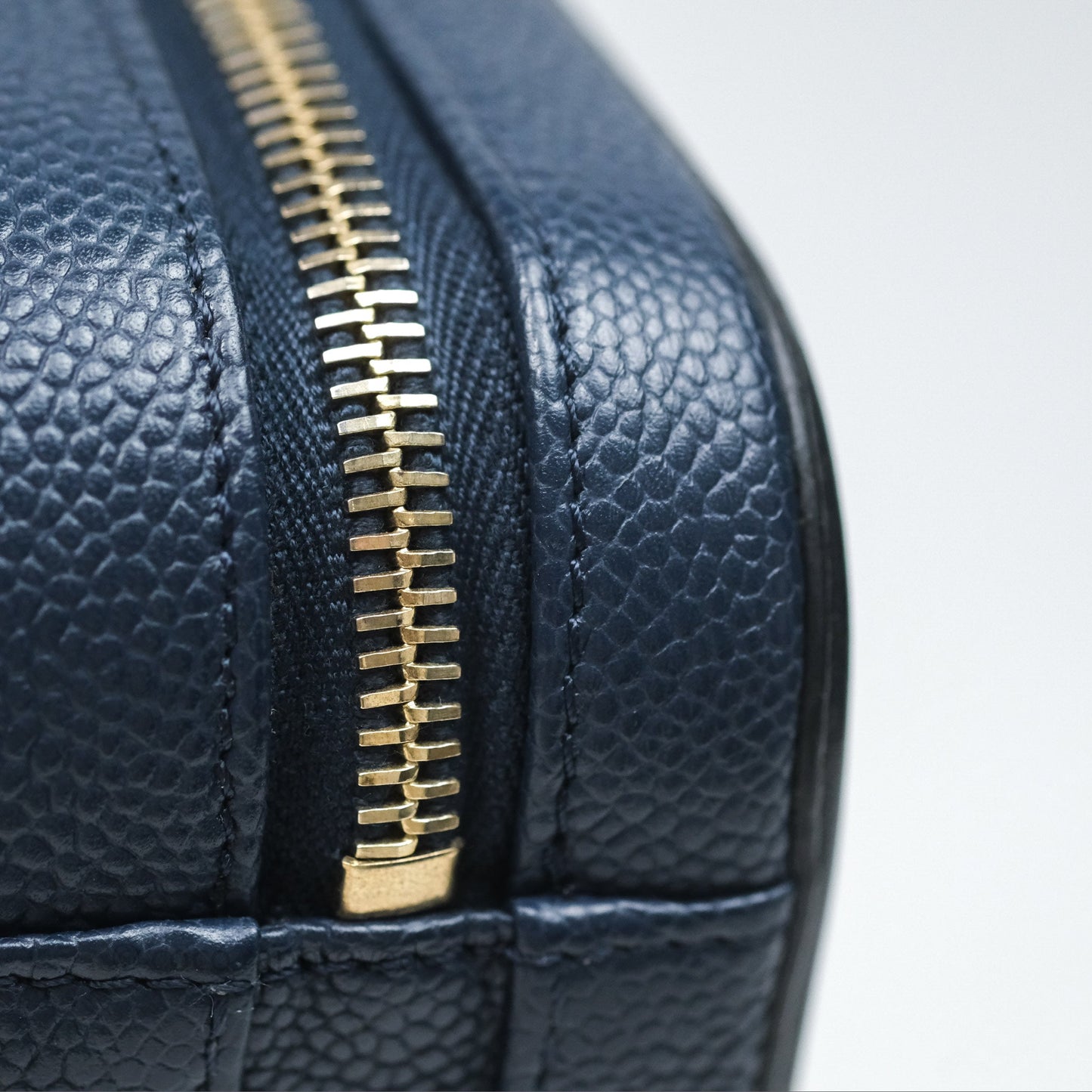 Chanel Quilted Medium CC Filigree Vanity Case Dark Navy Caviar Gold Hardware