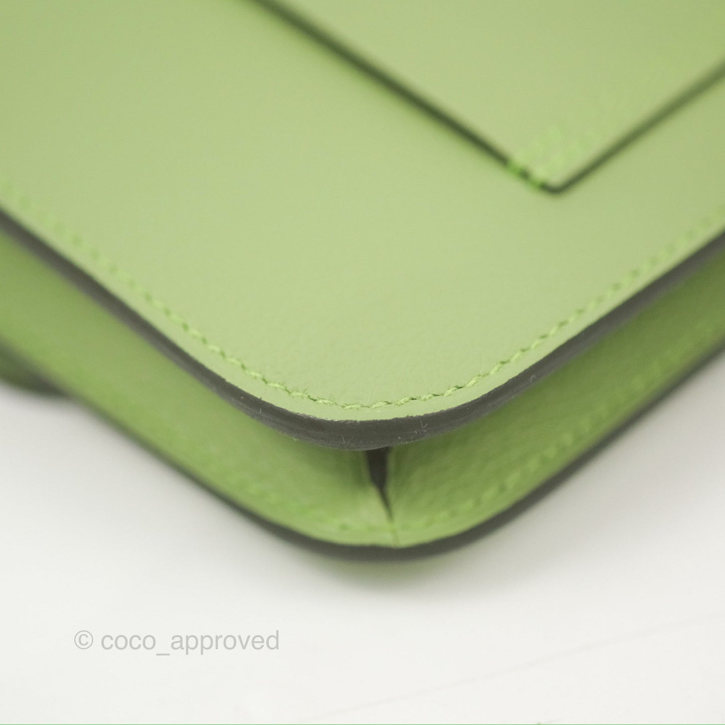 Hermès Constance Slim Wallet Vert Criquet Evercolour Gold Hardware