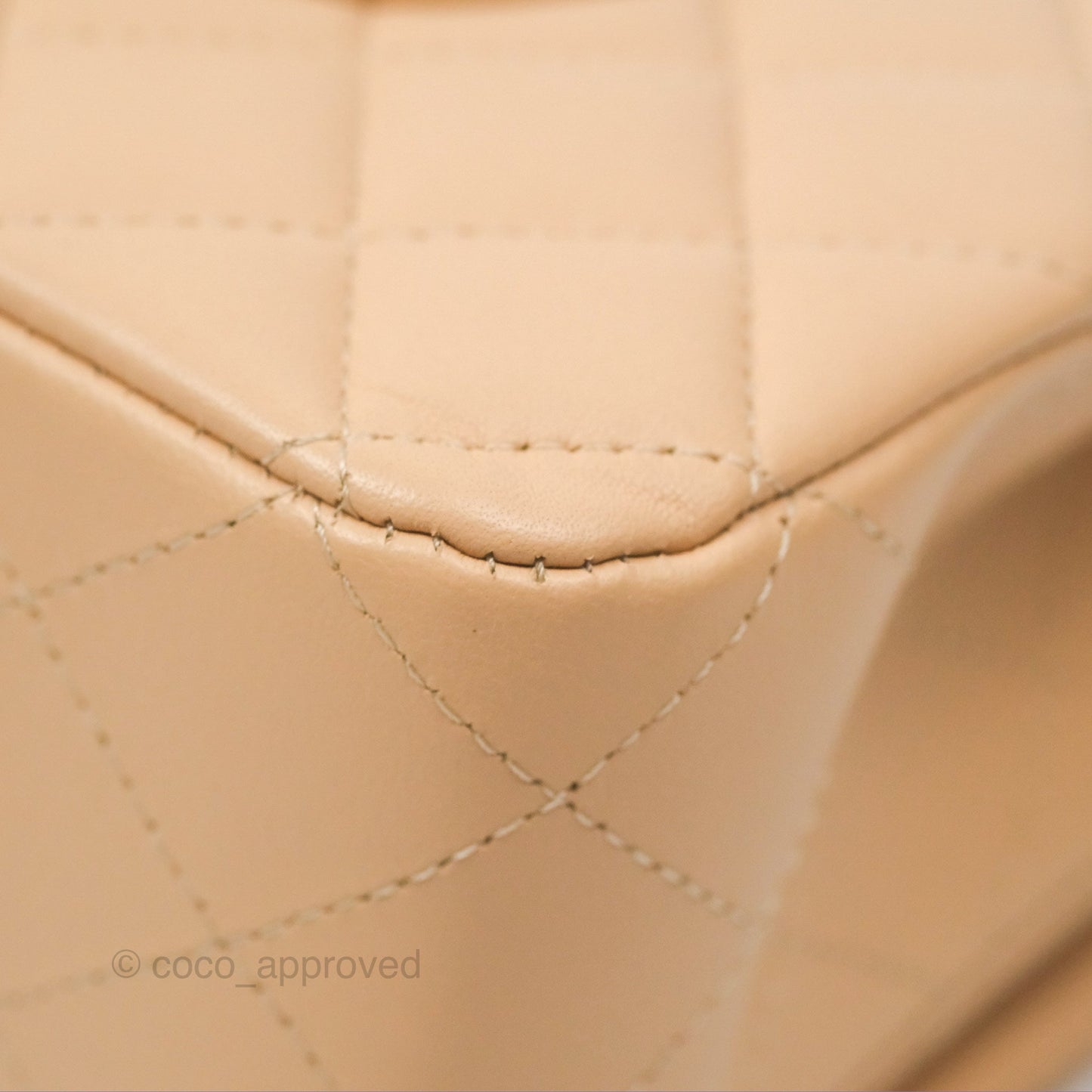 Chanel Classic M/L Medium Flap Quilted Beige Lambskin Gold Hardware