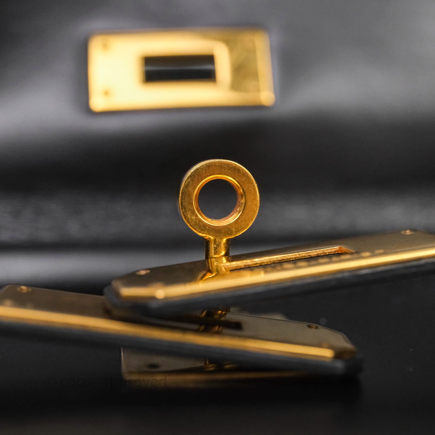 Hermès Vintage Kelly 28 Sellier Black Noir 89 Box Leather Gold Hardware
