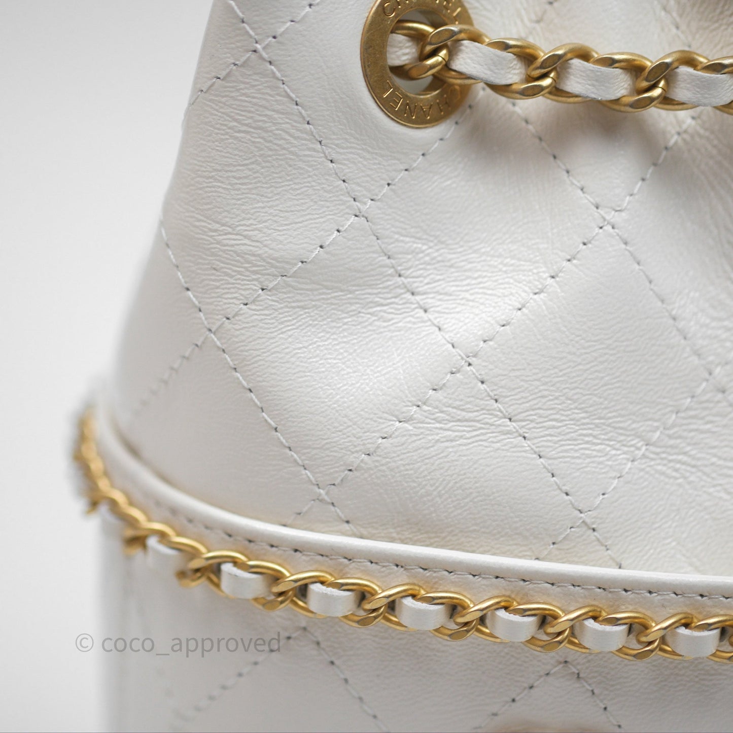 Chanel Mini Bucket Bag White Shiny Lambskin Aged Gold Hardware 25C