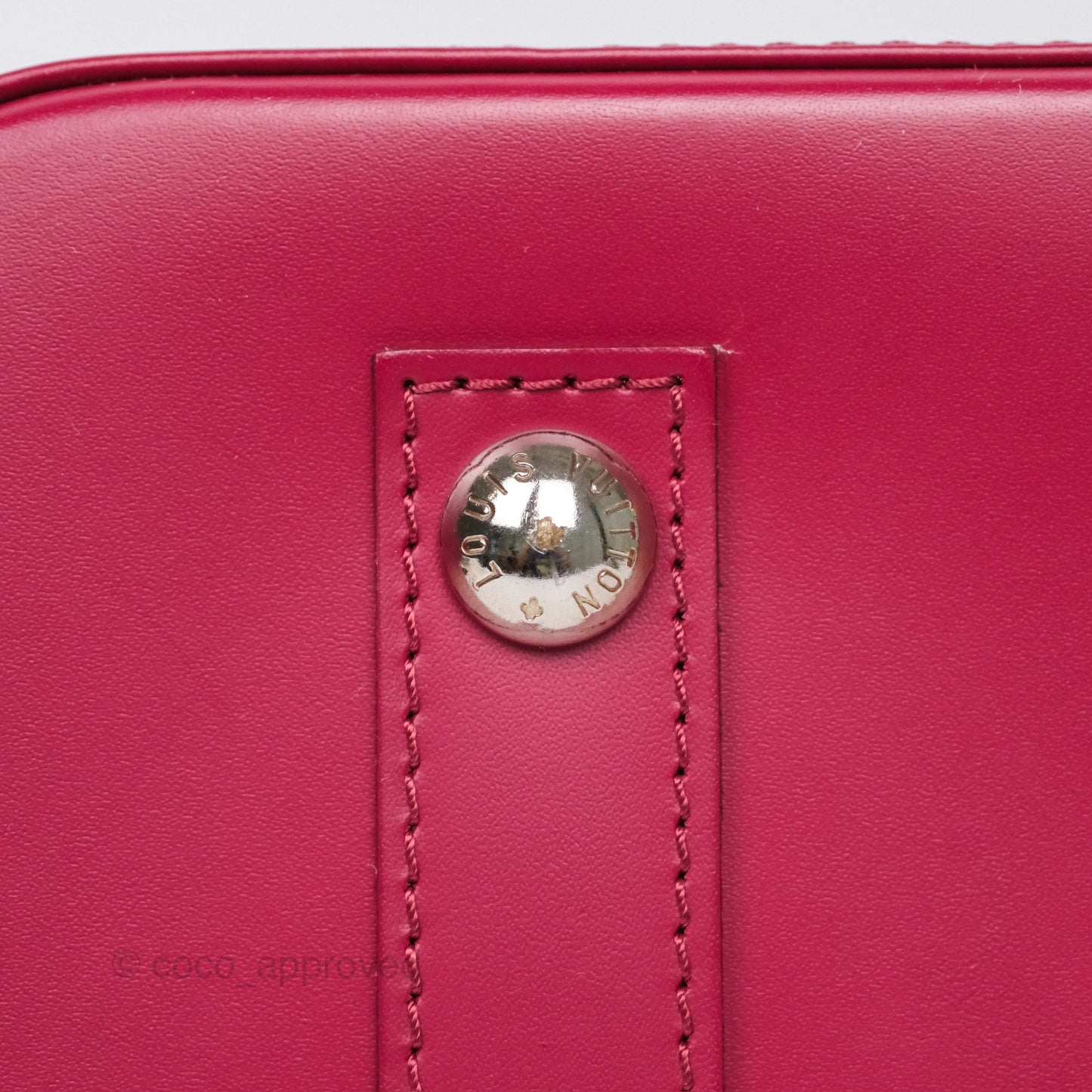 Louis Vuitton Alma PM Fuchsia Epi