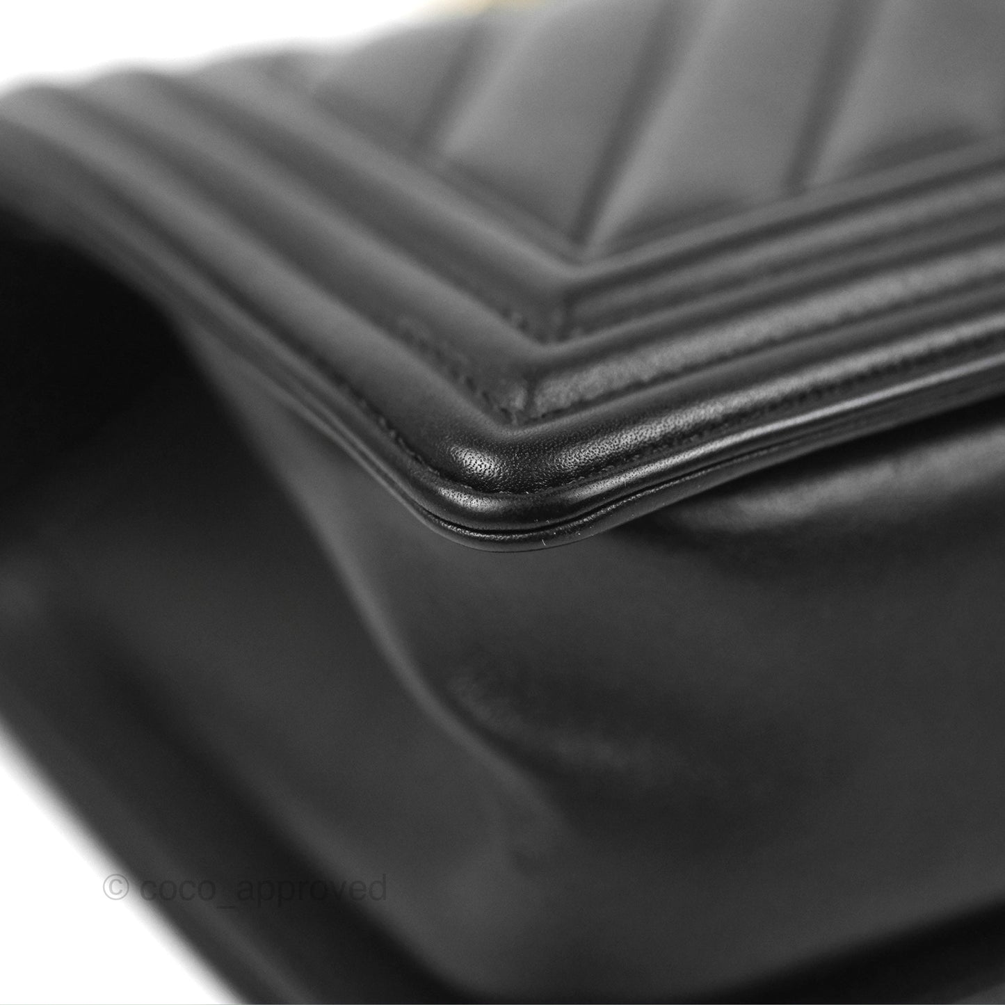 Chanel Medium Boy Chevron Black Calfskin Gold Hardware