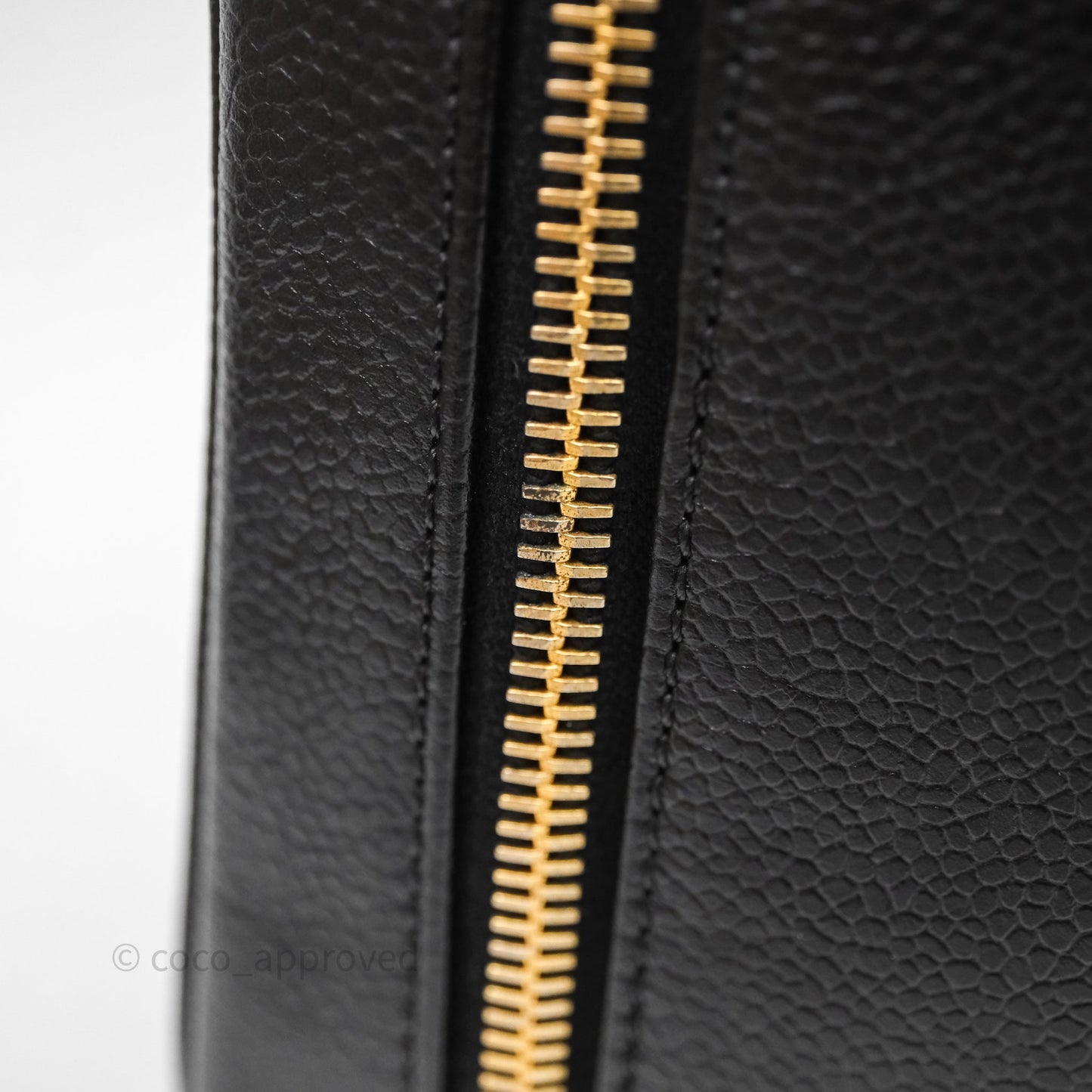 Chanel Vintage Timeless Vanity Case Caviar 24K Gold Hardware
