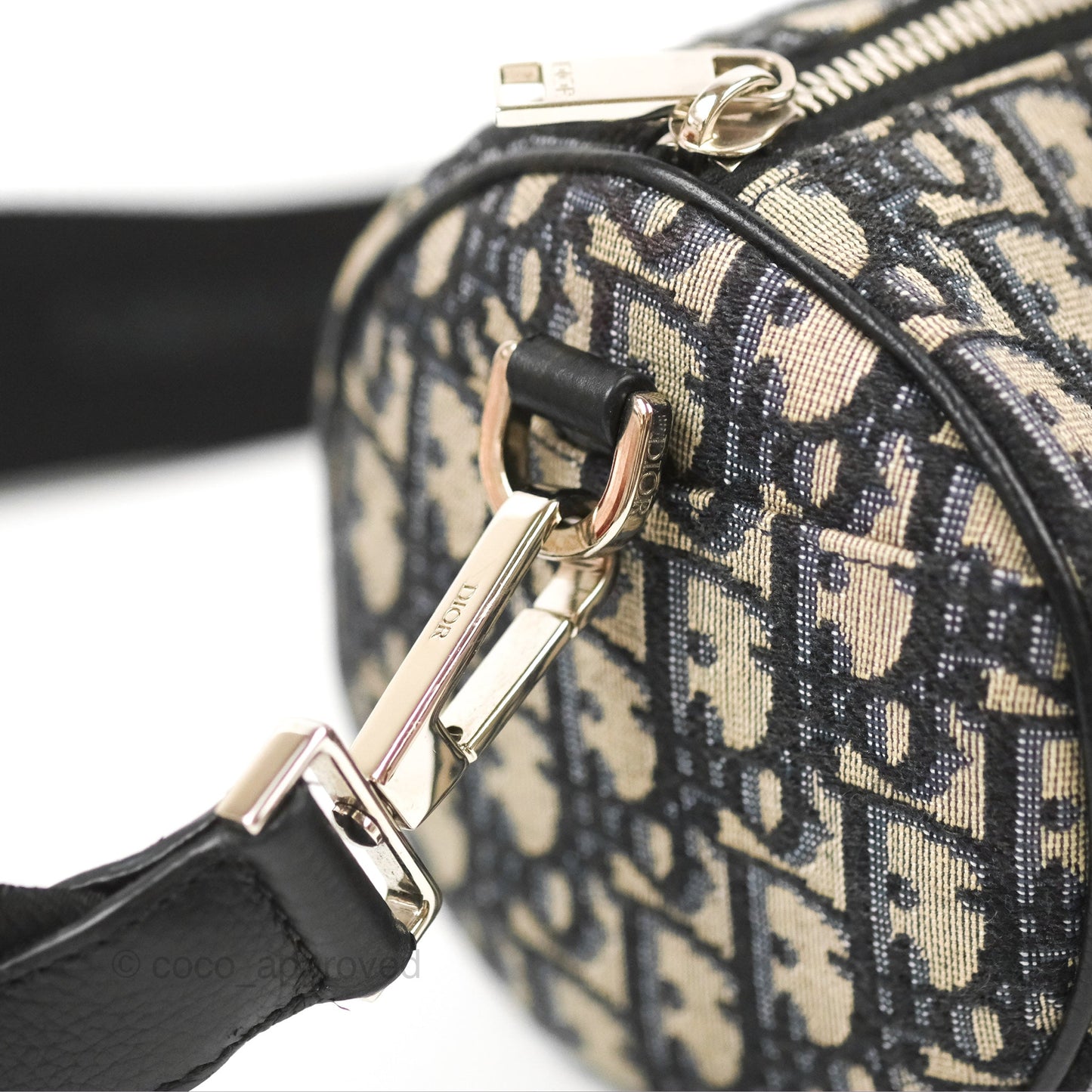 Dior Men's Roller Messenger Bag Oblique Jacquard