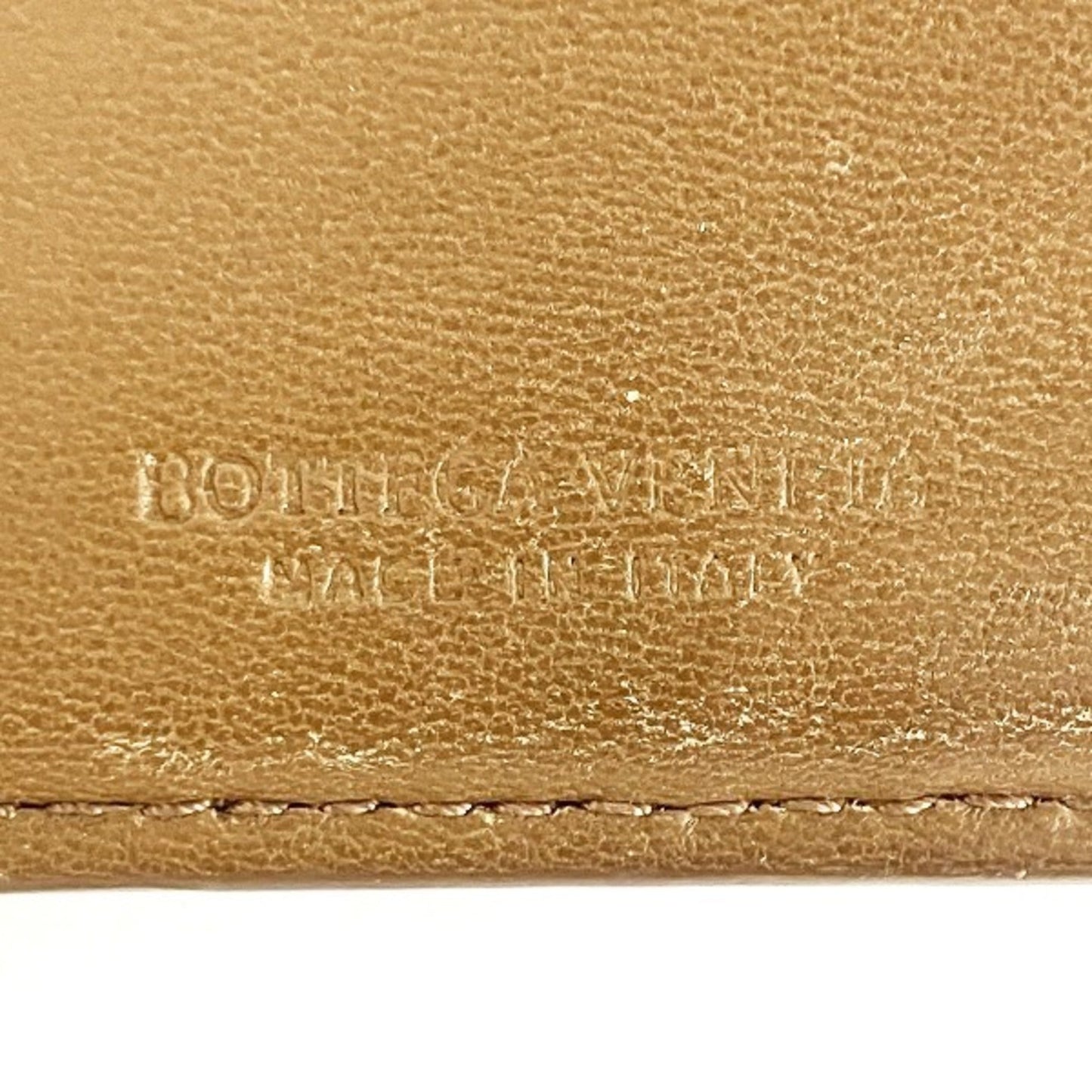 Luxury Bottega Veneta  Intrecciato Wallet (Bi-Fold) ()
