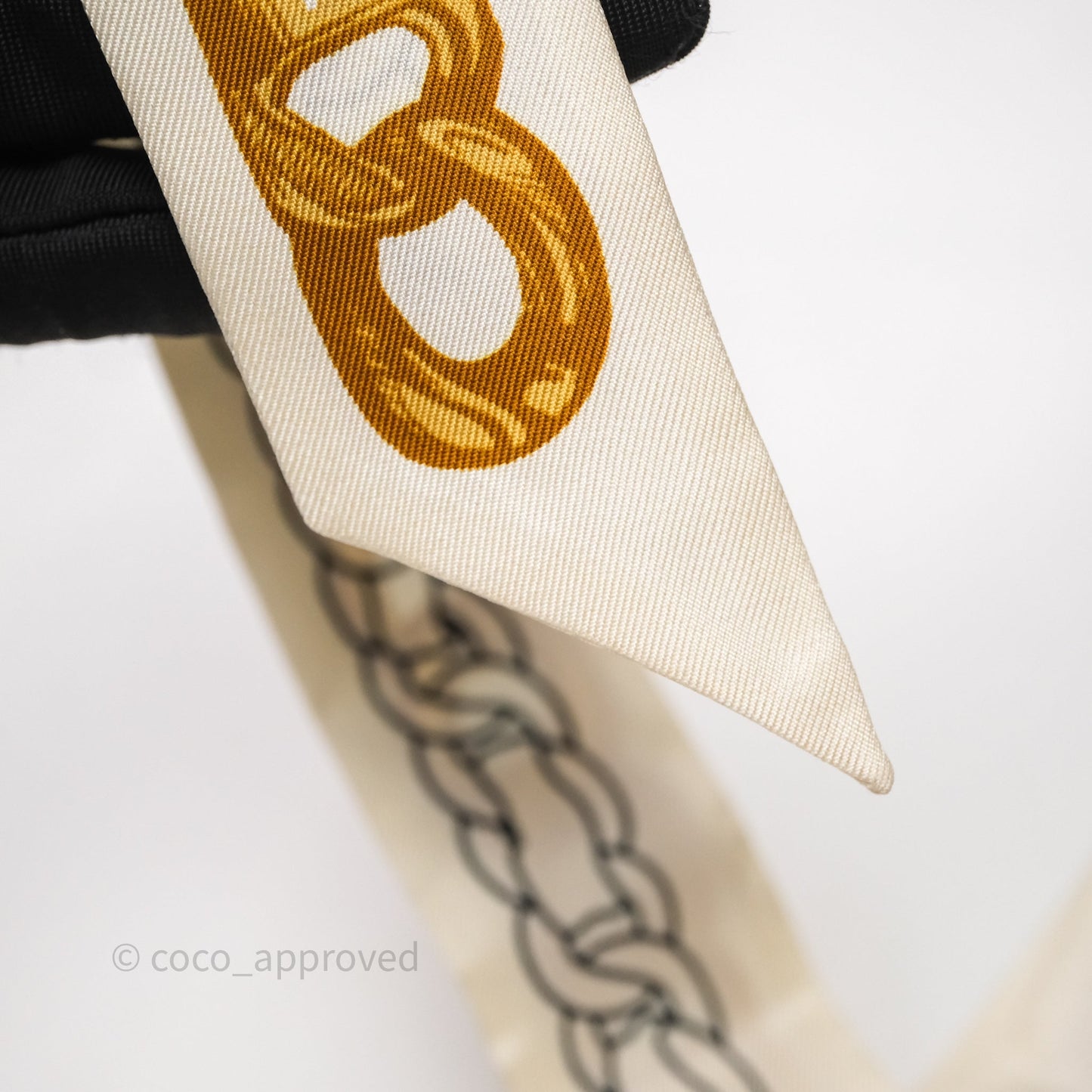 Chanel Slim Bandeau Silk Twilly Chain Pattern Ivory