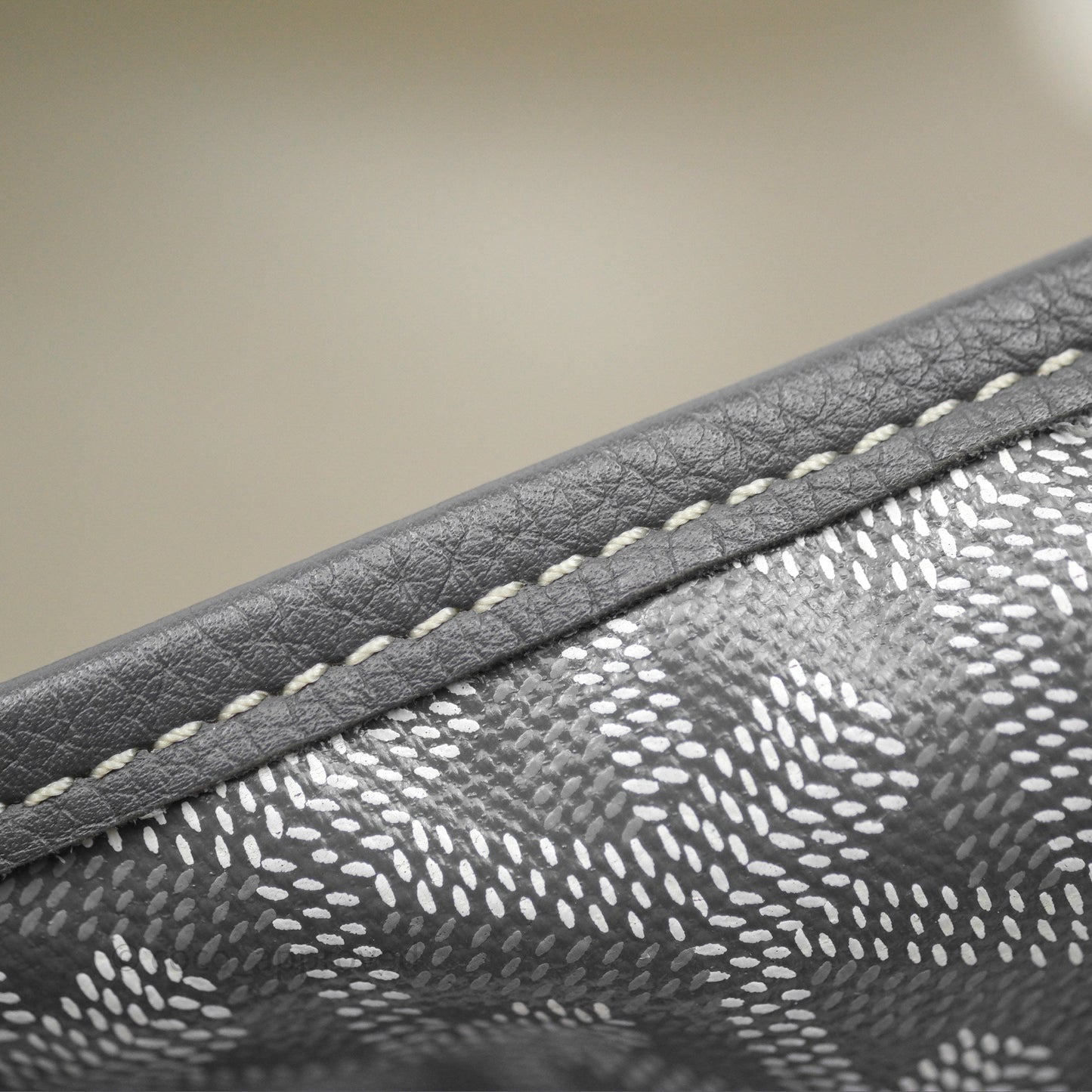 Goyard St Louis Tote PM ⁣⁣⁣⁣⁣⁣⁣⁣⁣⁣⁣⁣⁣⁣⁣⁣⁣⁣⁣⁣Grey