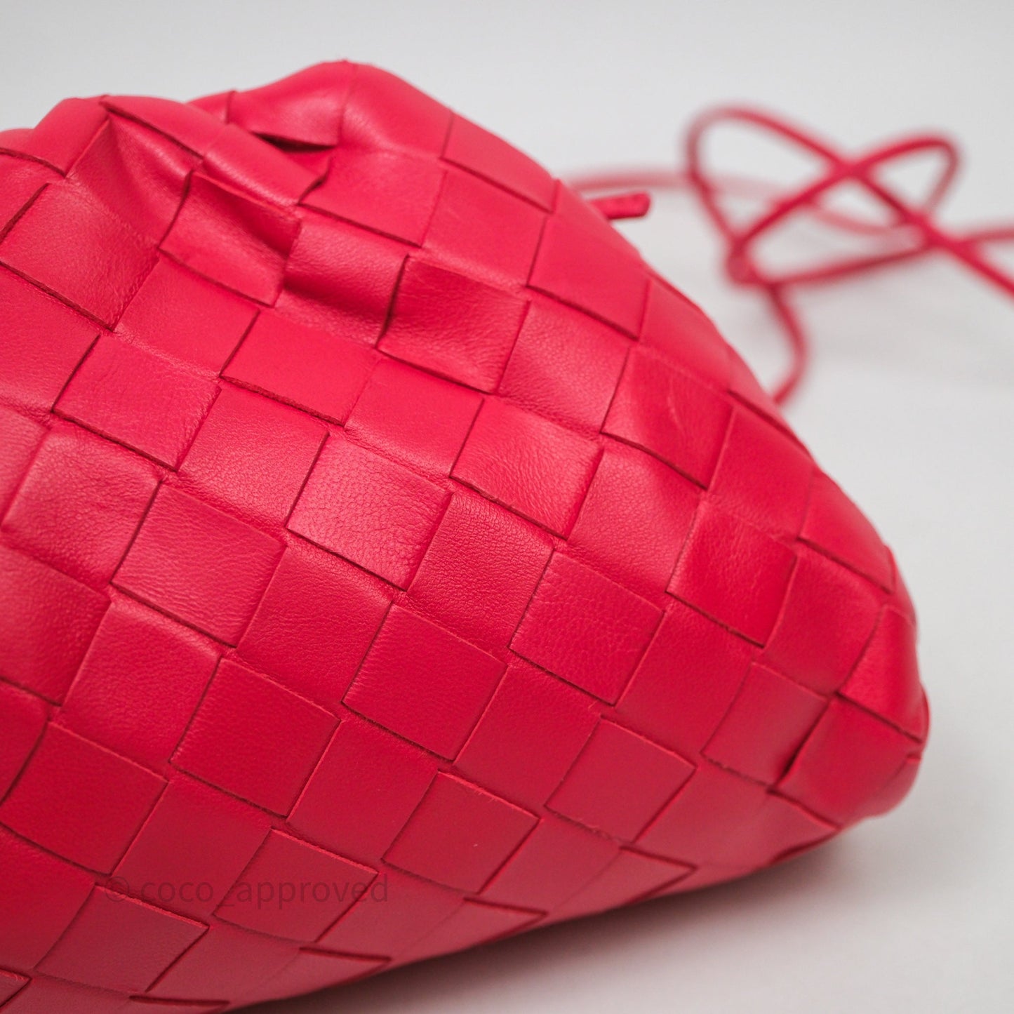 Bottega Veneta Mini Pouch Red Intrecciato Lambskin