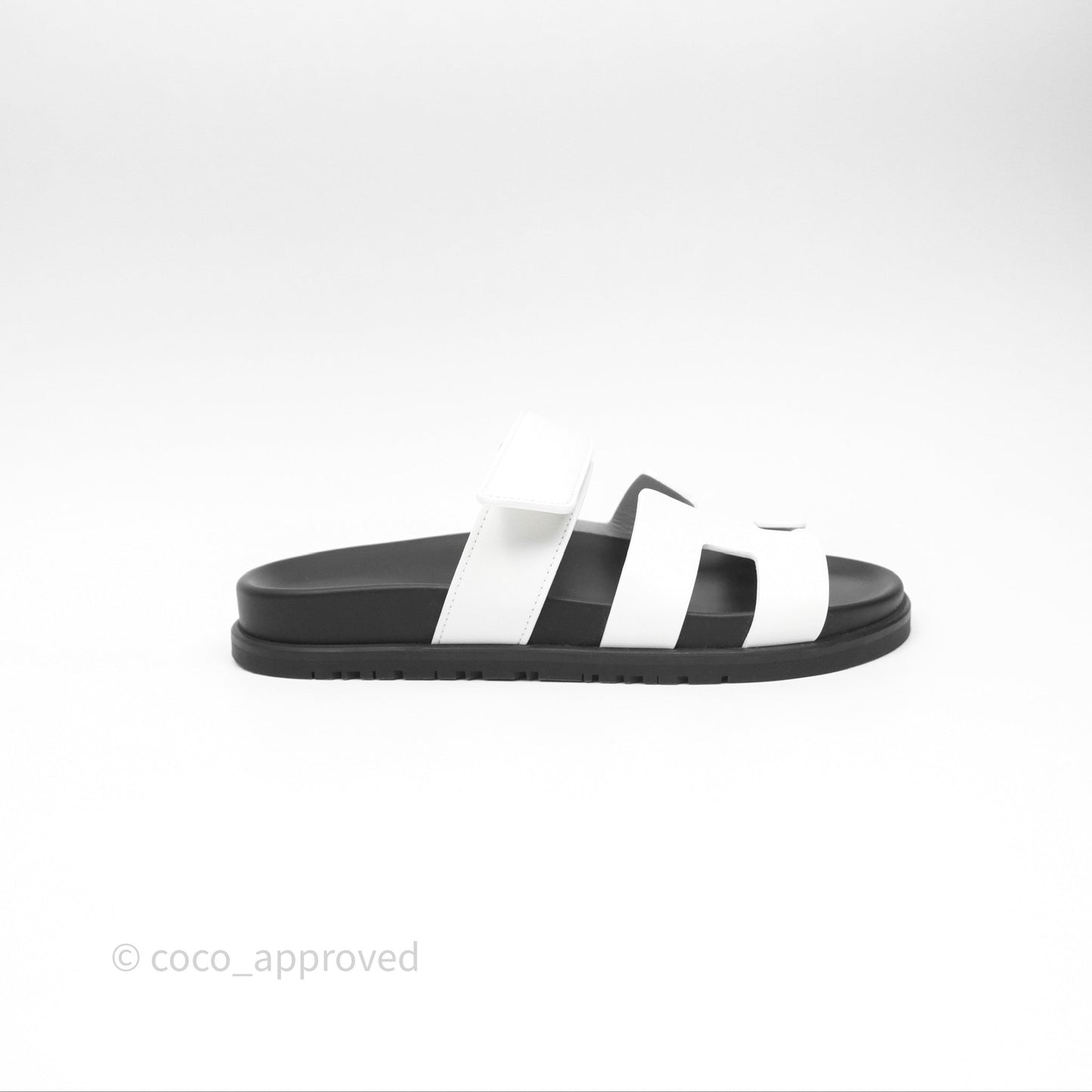 Hermès Chypre Sandal Calfskin Black/White Size 36