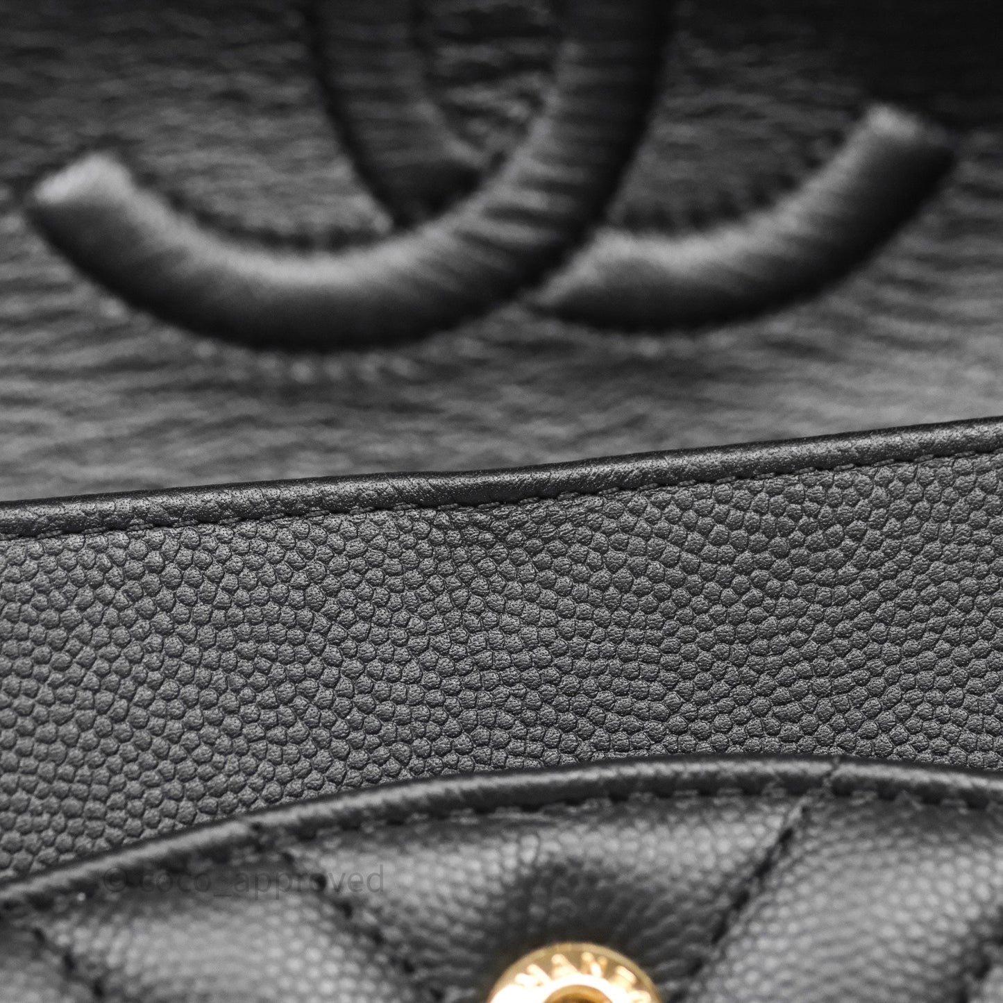 Chanel Classic M/L Medium Flap Chevron Black Caviar Gold Hardware