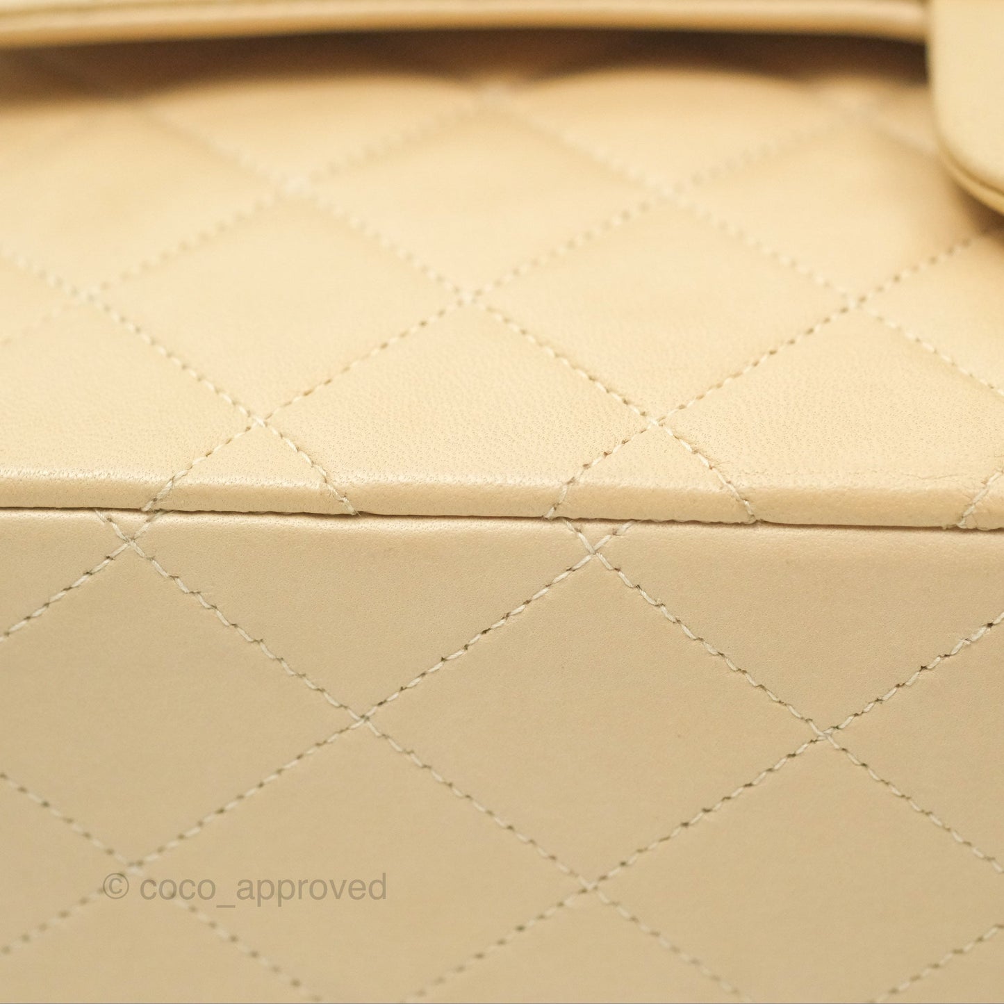 Chanel Vintage Medium Classic Flap Beige Lambskin 24K Gold Hardware