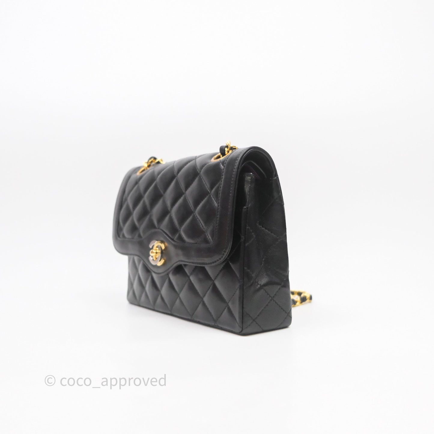 Chanel Quilted Vintage Flap Bag Lambskin Black 24K Gold Hardware