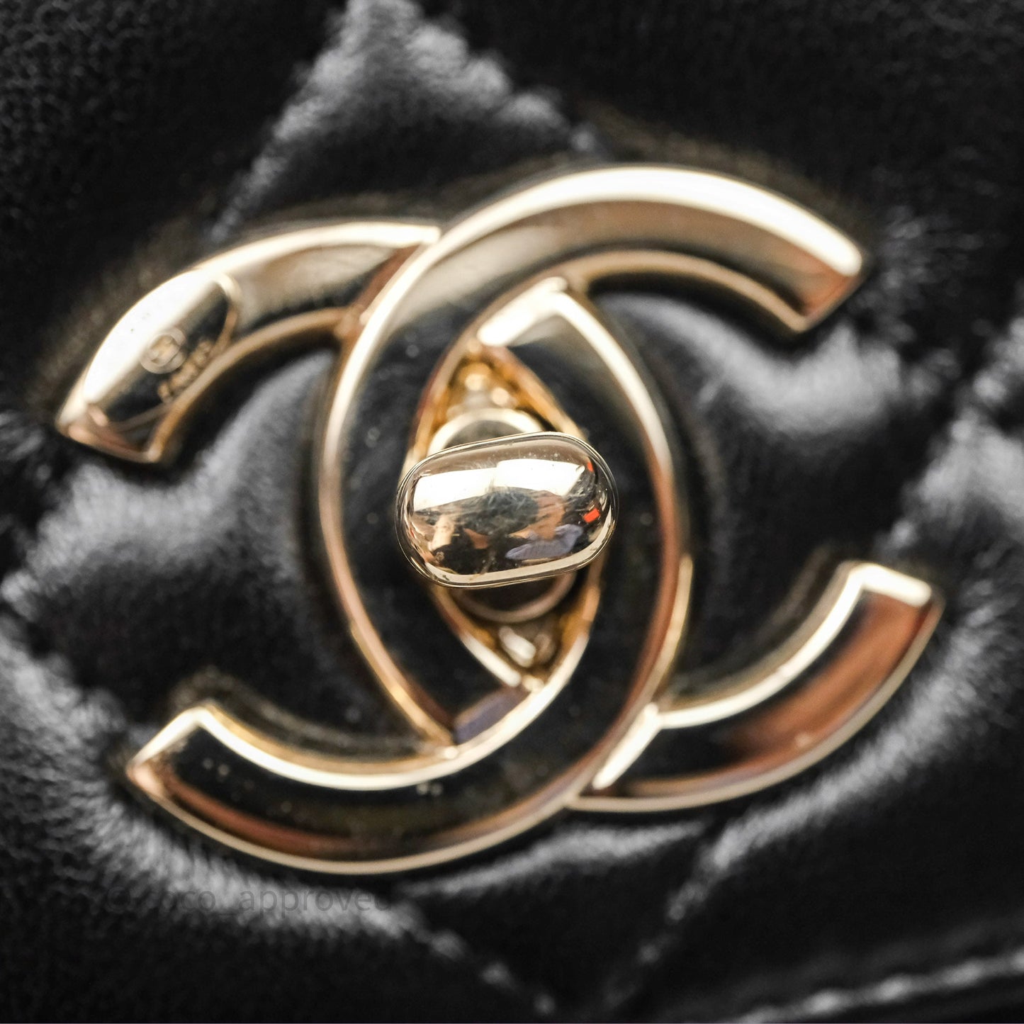Chanel Medium Trendy CC Flap Bag Lambskin Black Aged Hardware