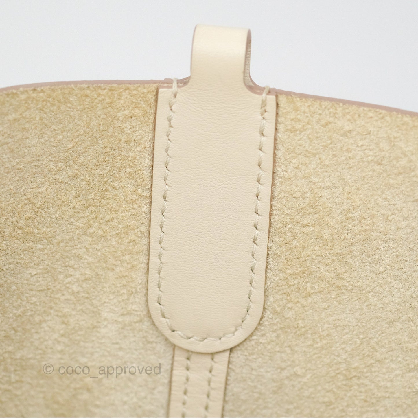 Hermes In-The-Loop 23 Beton Clemence Gold Hardware