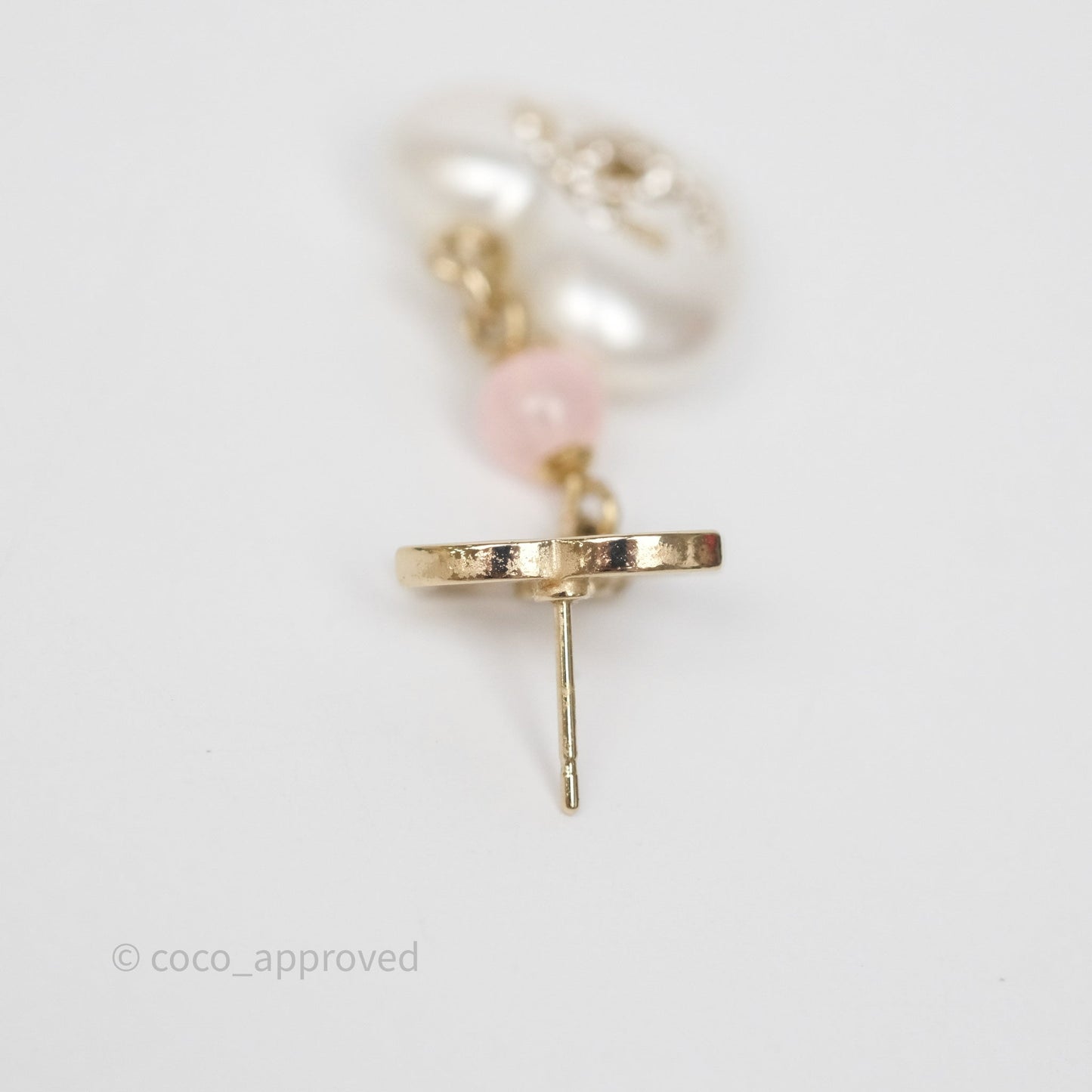 Chanel CC Pink Bead Heart Pearl Crystal CC Drop Earrings Gold Tone 21B