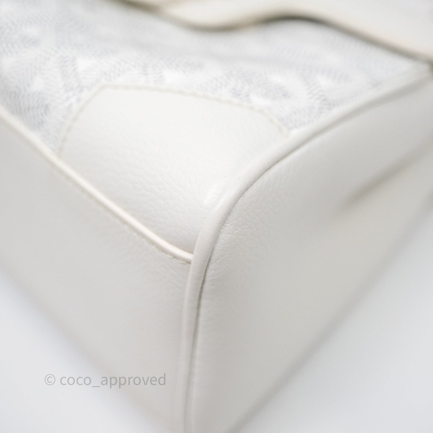 Goyard Saïgon Mini Bag Chevroches Calfskin White Silver Hardware