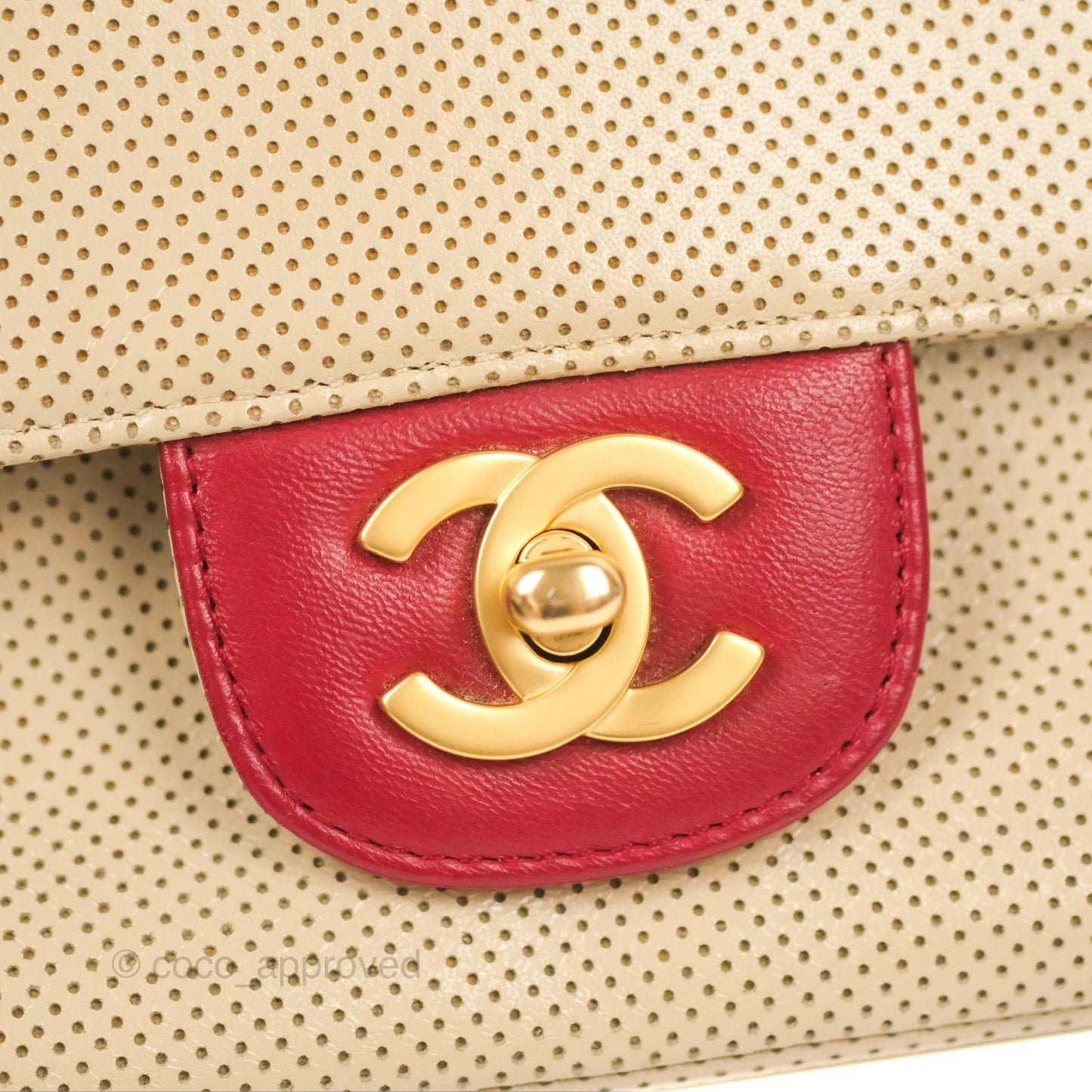 Chanel Vintage Medium Perforated Single Flap Beige/Red Matte Gold Hardware⁣⁣