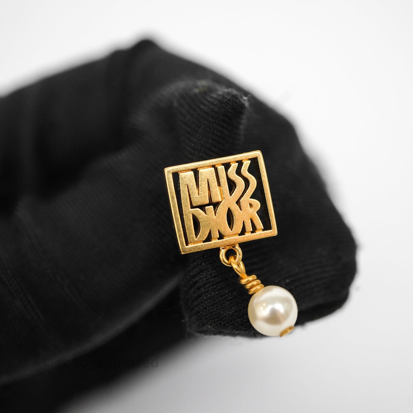 Christian Dior Miss Dior Drop Pearl Earrings Gold Tone