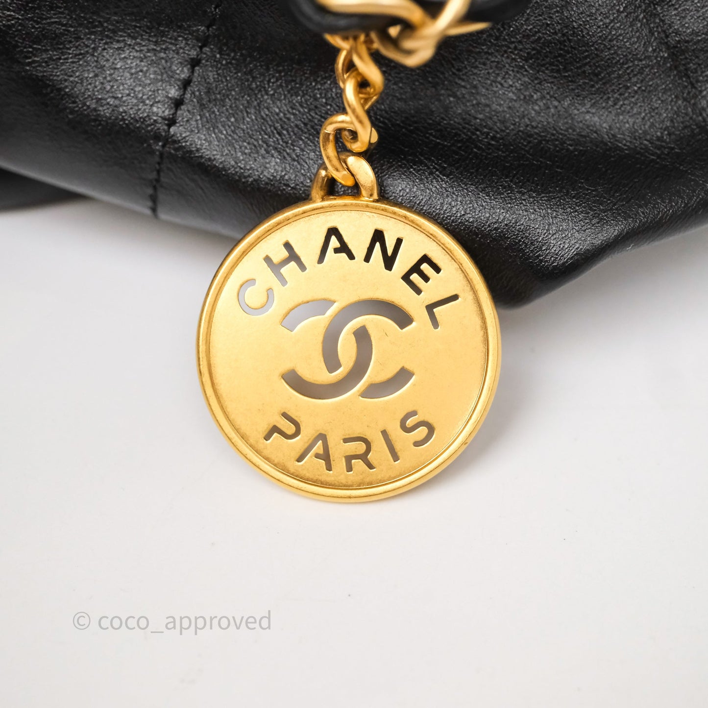 Chanel 22 Bag Medium Black Crumpled Calfskin Aged Gold Hardware