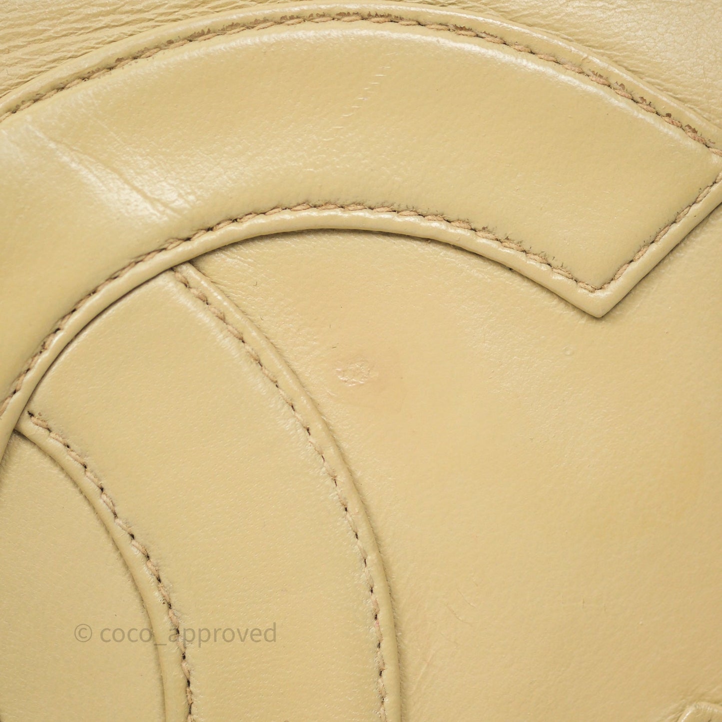 Chanel Vintage CC Flap Bag Beige Lambskin Gold Hardware