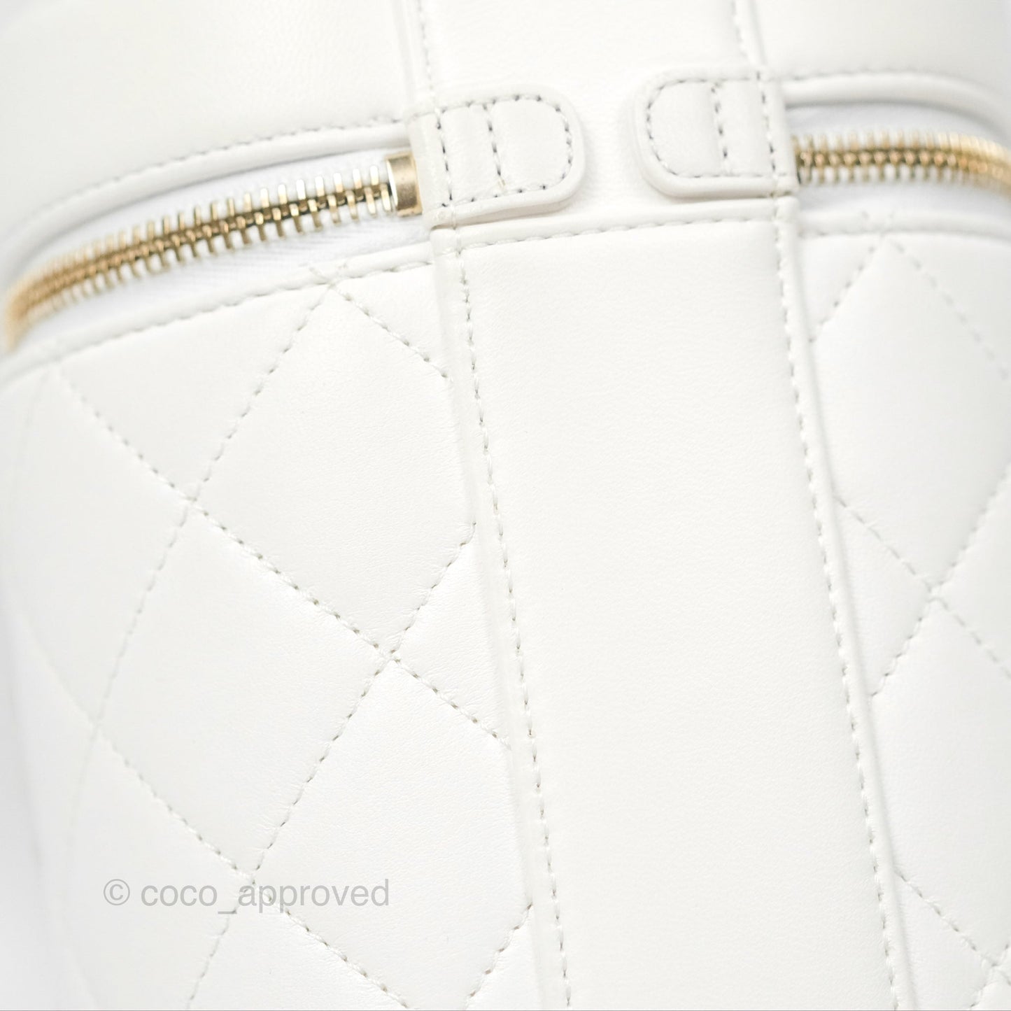 Chanel Vanity Case With Chain Shoulder Bag Quilted Calfskin Leather White