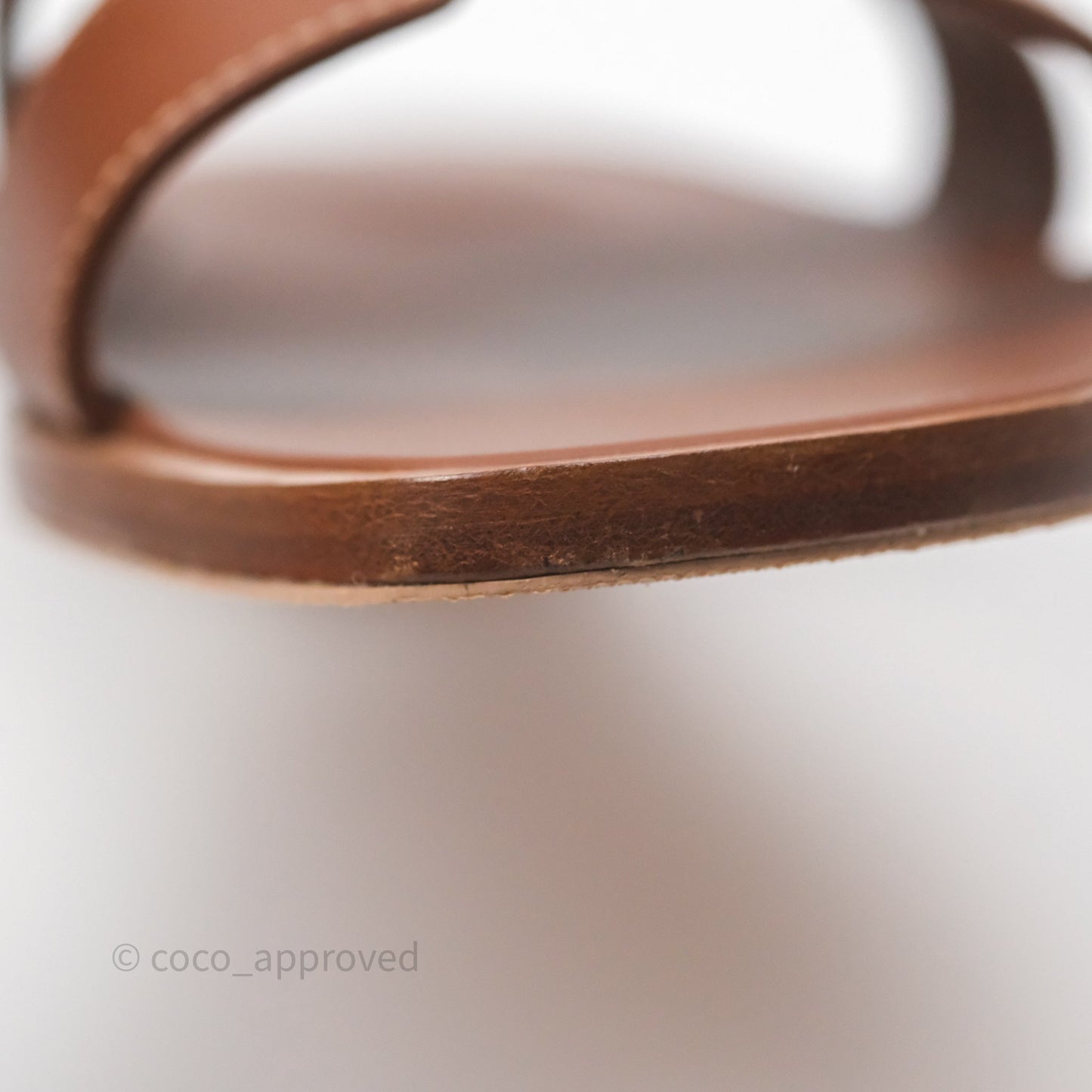 Hermès Oran Sandals in Gold Size 39