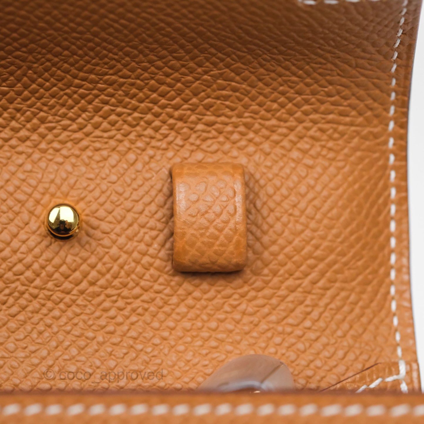 Hermès Kelly To Go Wallet Gold 37 Epsom Gold Hardware