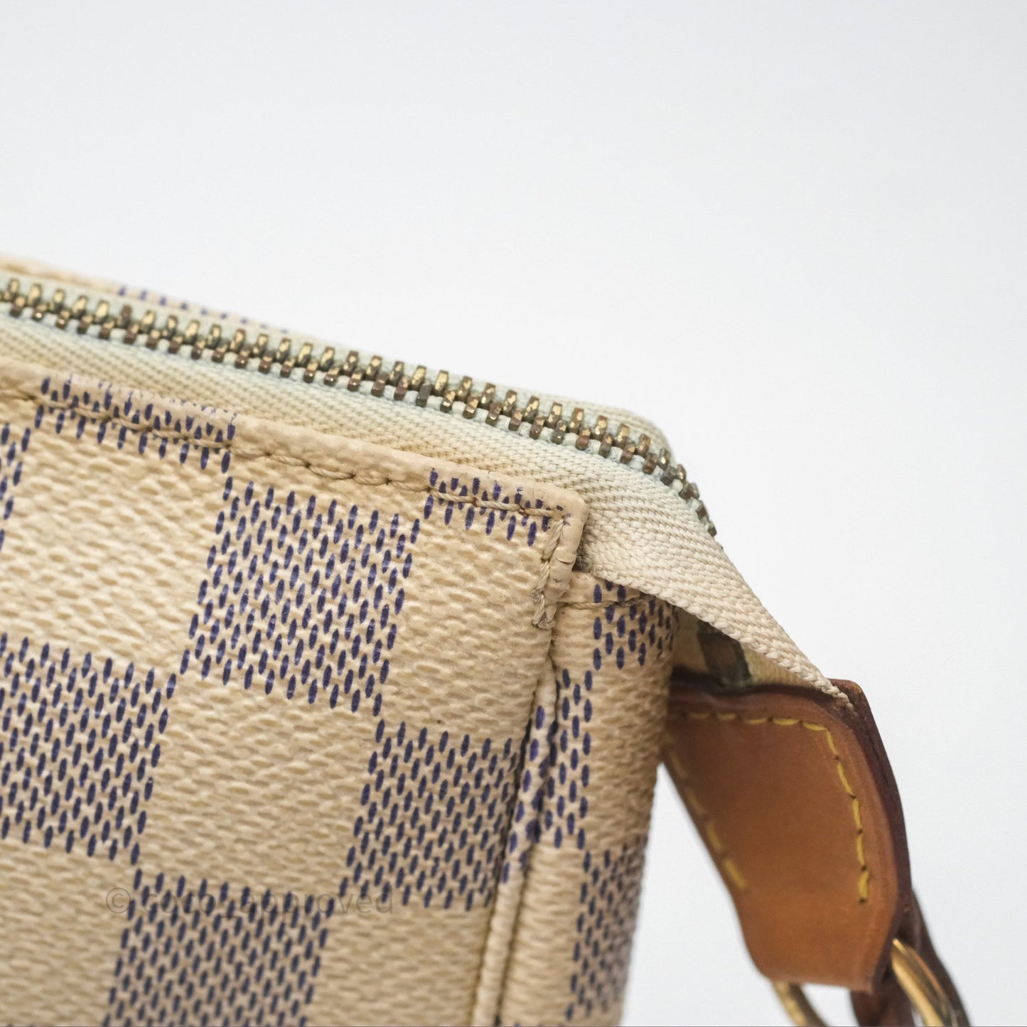Louis Vuitton Damier Azur Pochette