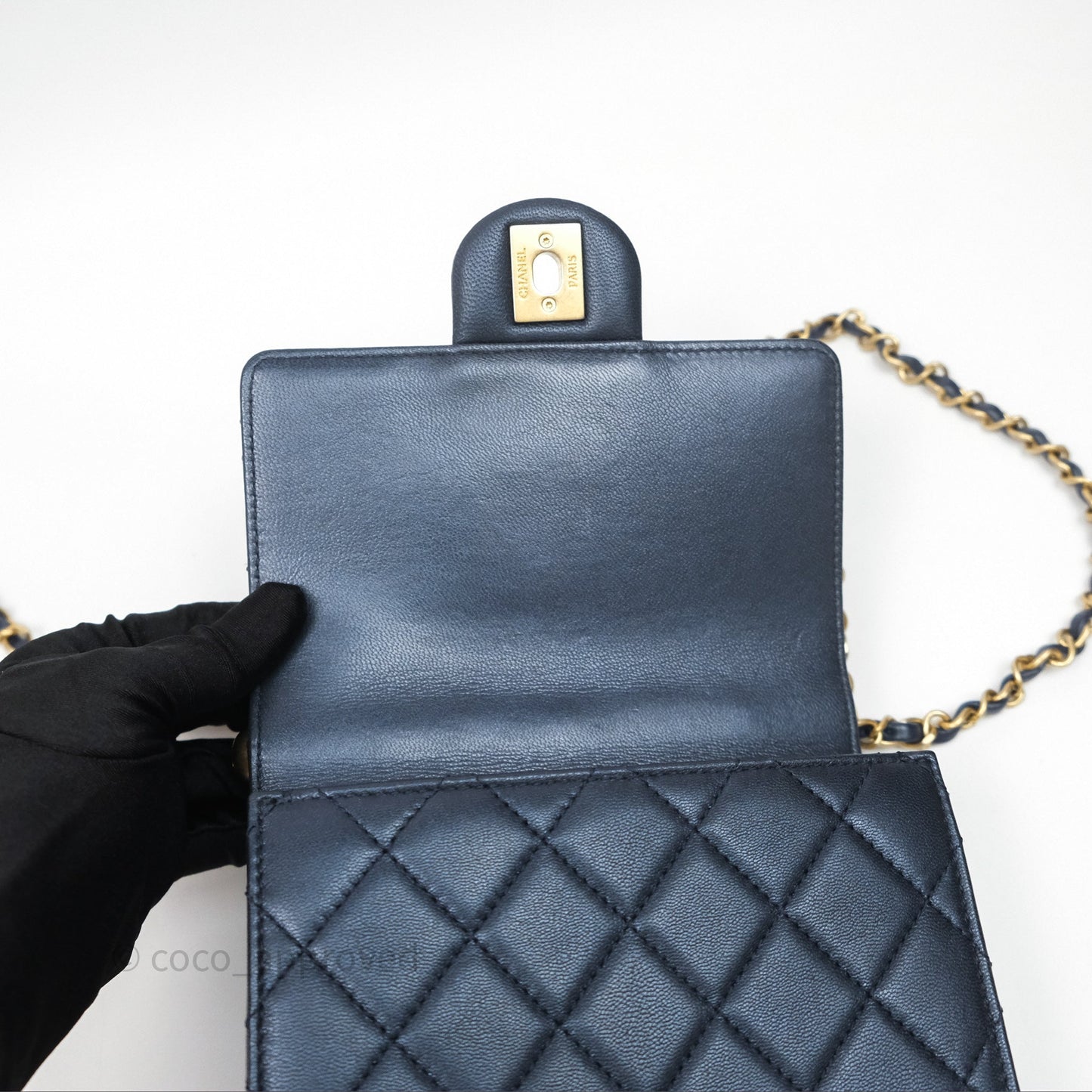 Chanel Quilted Chic Pearls Flap Iridescent Navy Goatskin Aged Gold Hardware