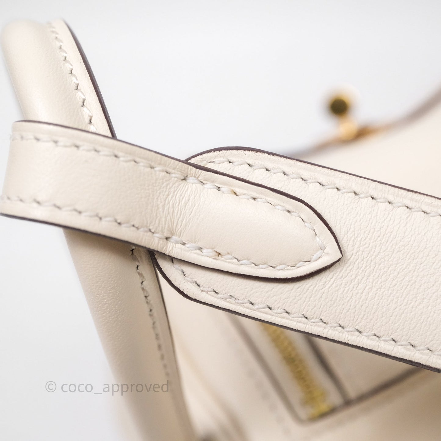 Hermès Mini Lindy 20 Nata I2 Swift Gold Hardware