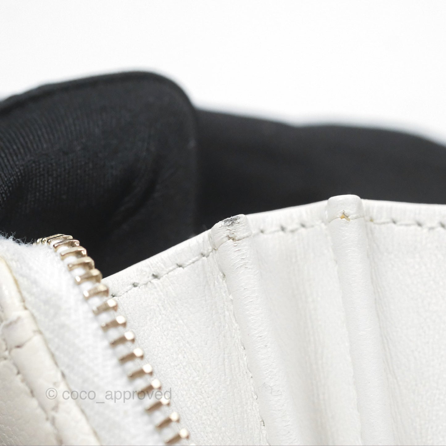 Chanel Classic Zipped Coin Purse White Caviar Gold Hardware