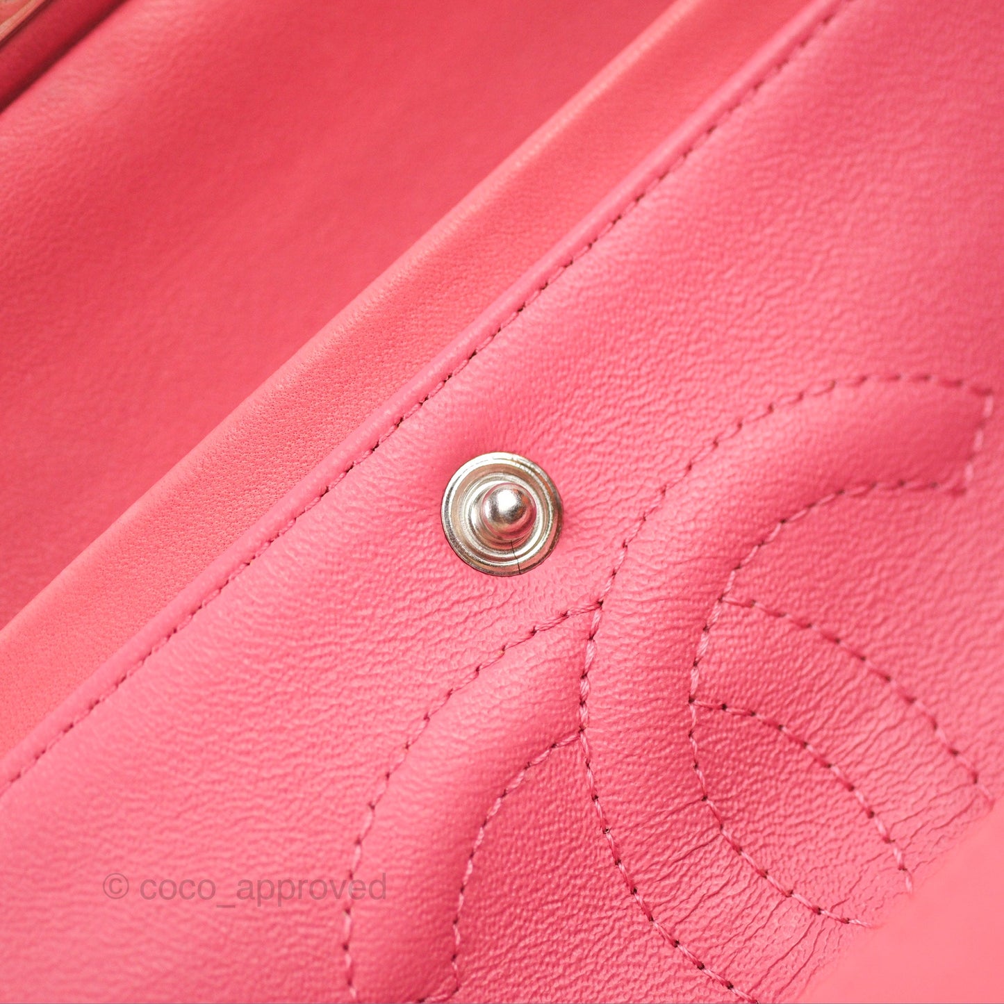 Chanel Classic M/L Medium Flap Quilted Pink Lambskin Silver Hardware