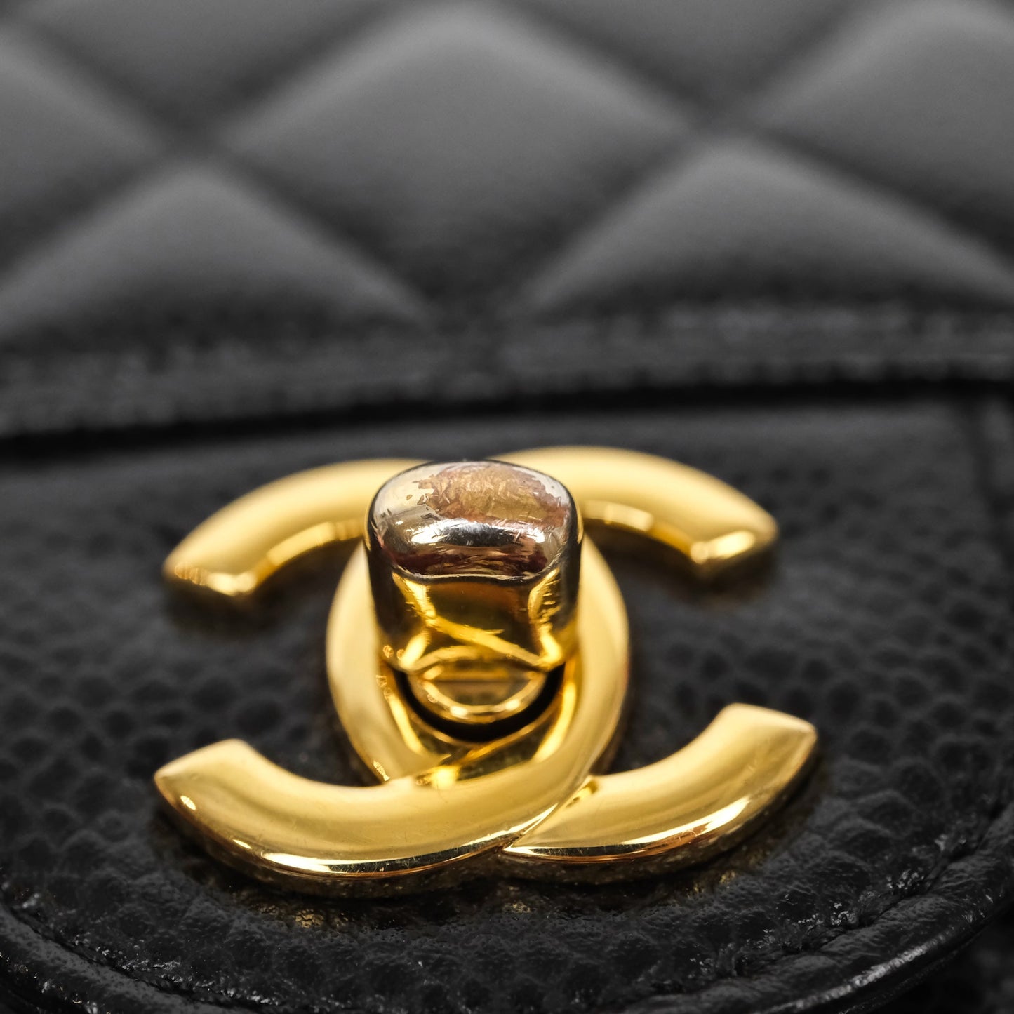 Chanel Classic M/L Medium Flap Quilted Black Caviar Gold Hardware