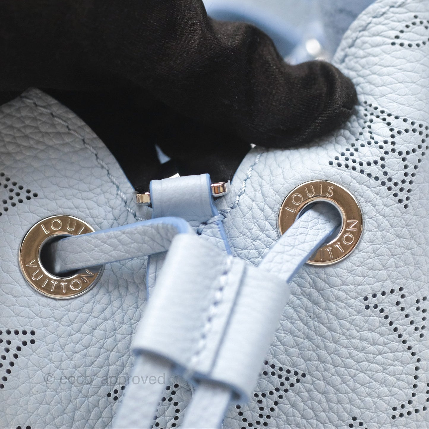 Louis Vuitton Bella Blue Nuage Mahina Calfskin