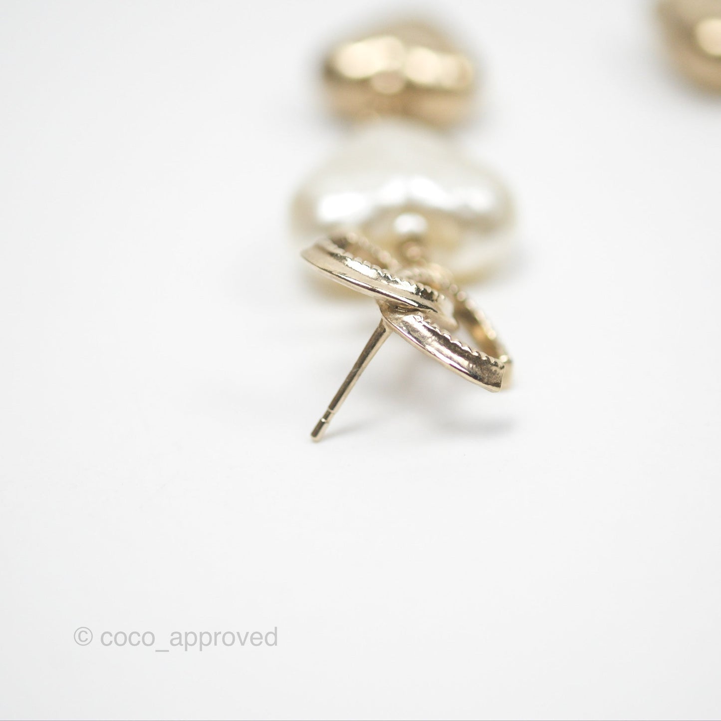 Chanel CC Pearl Heart Drop Earrings Gold Tone 22C