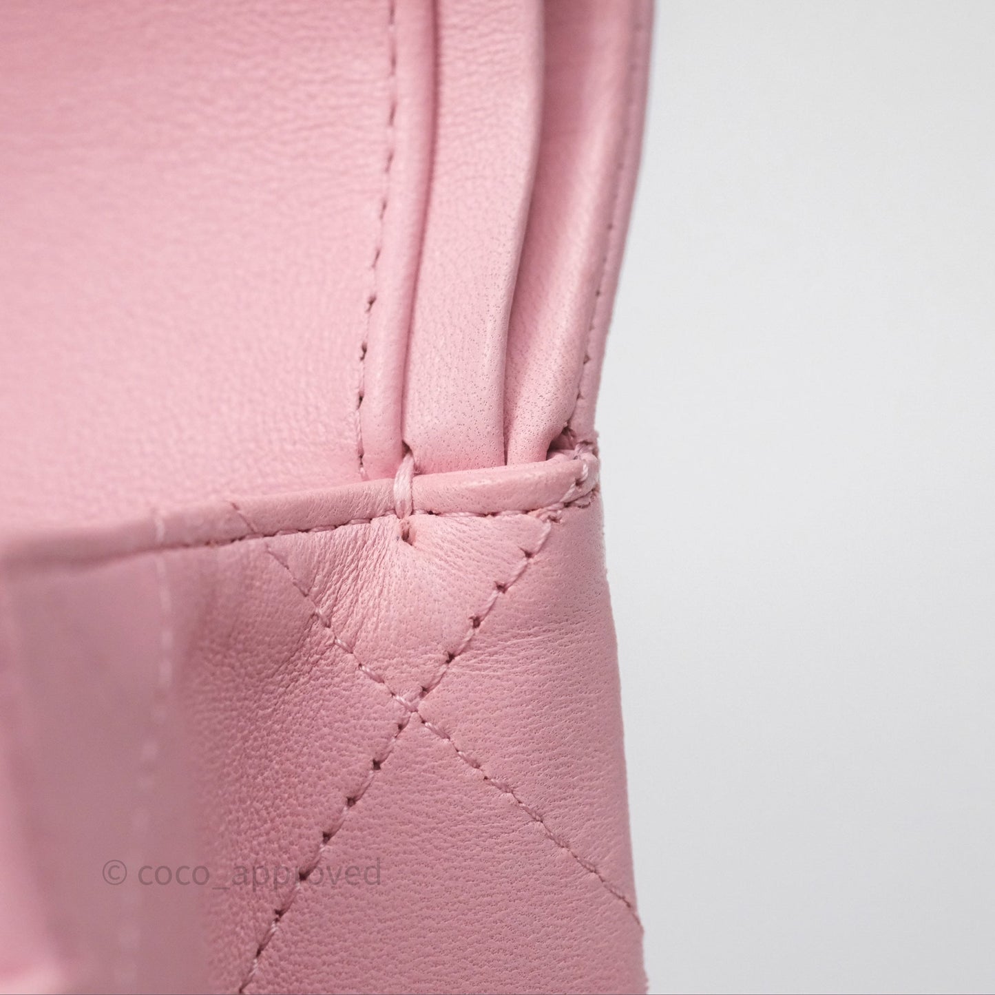 Chanel Classic M/L Medium Flap Quilted Pink Lambskin Gold Hardware
