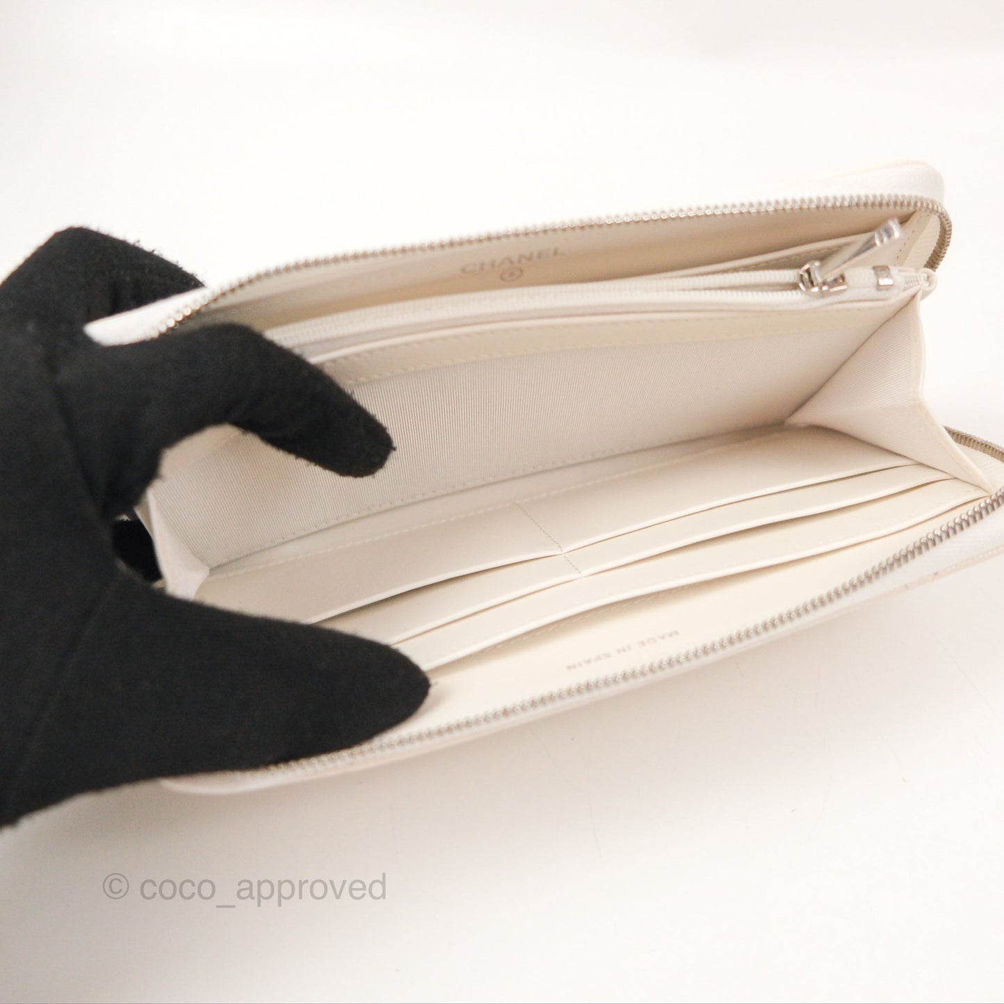 Chanel Quilted Zip Long Wallet White Caviar Silver Hardware