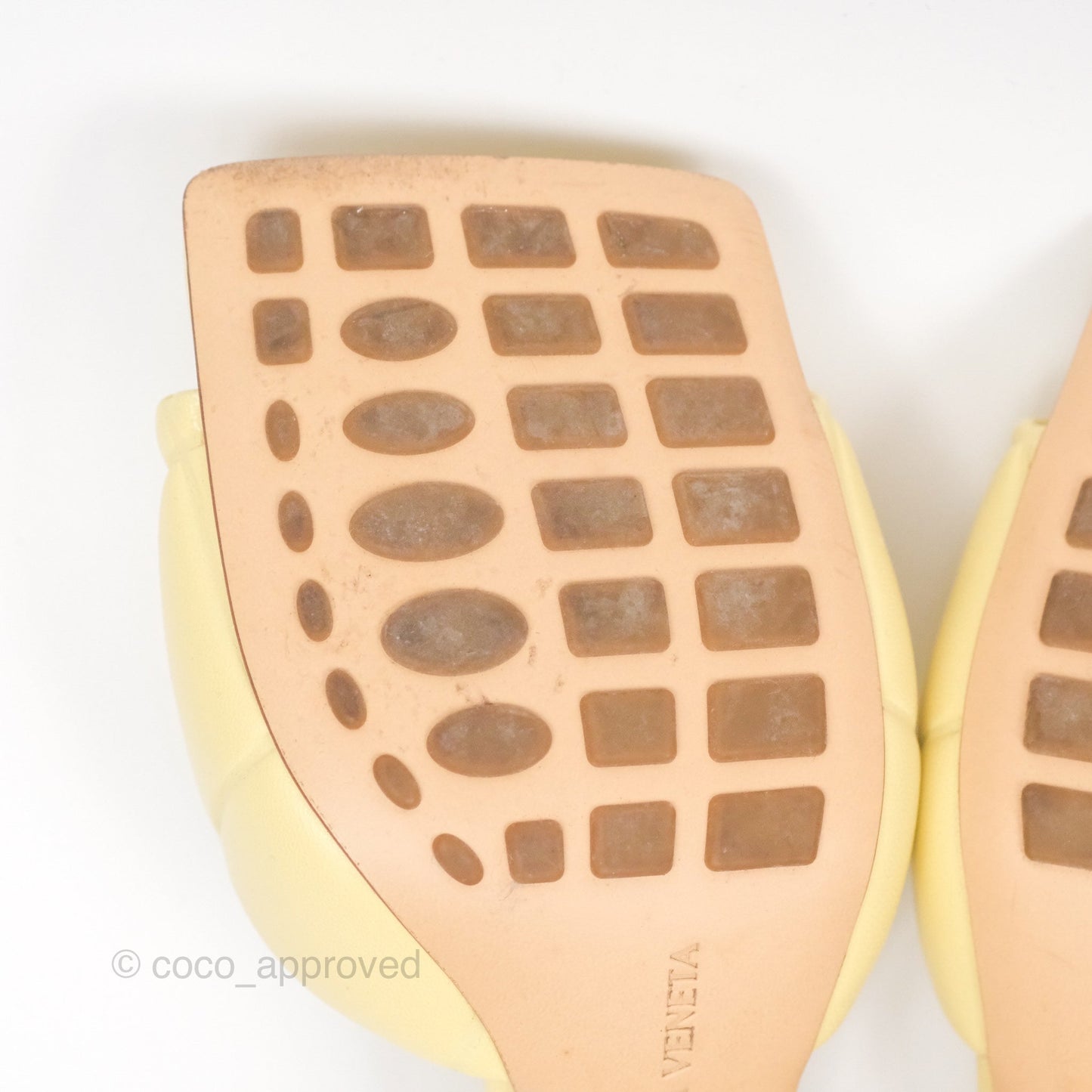 Bottega Veneta Lido Sandals Intrecciato Yellow Lambskin Size 35