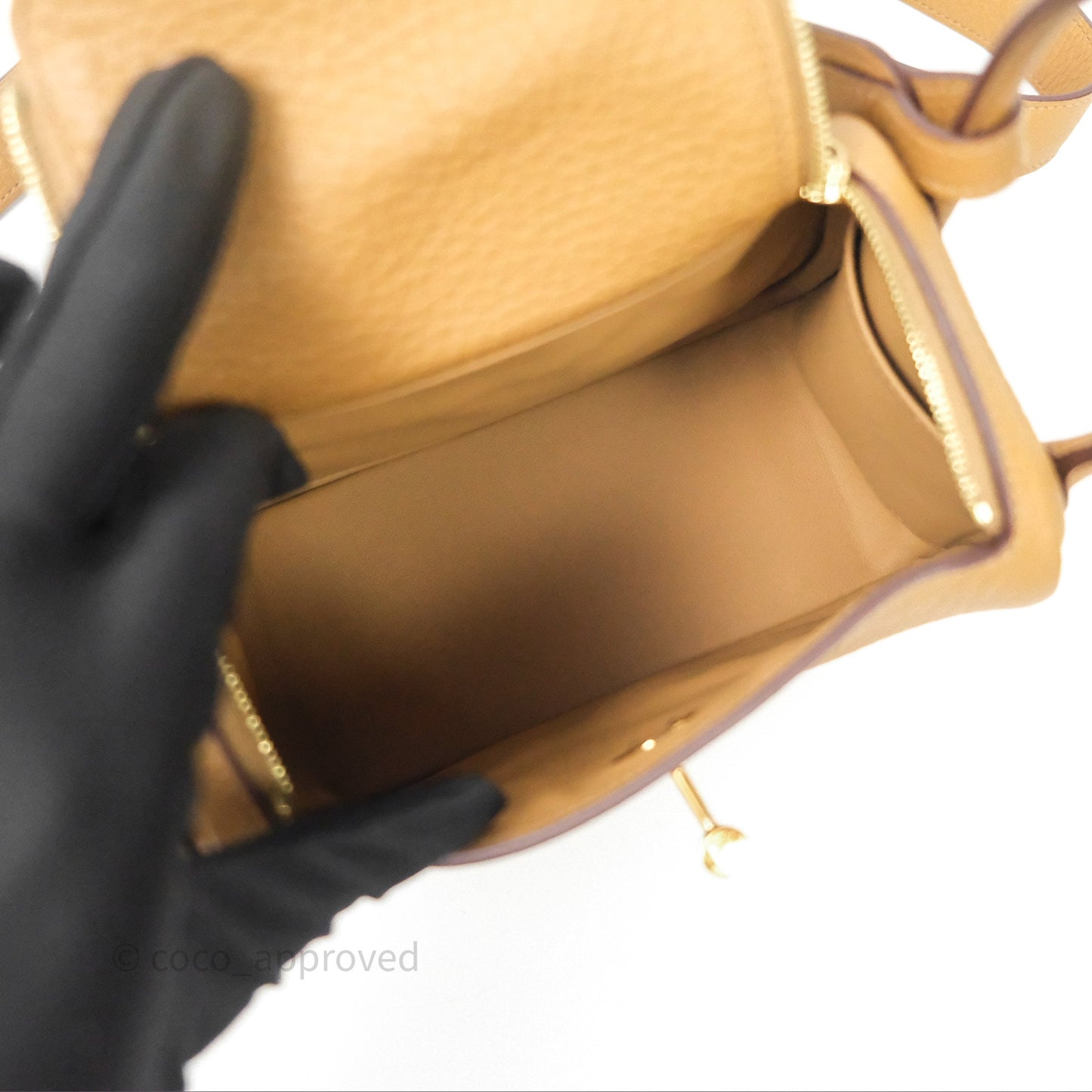 Hermès Mini Lindy 20 Biscuit 4B Clemence Gold Hardware With Rodeo