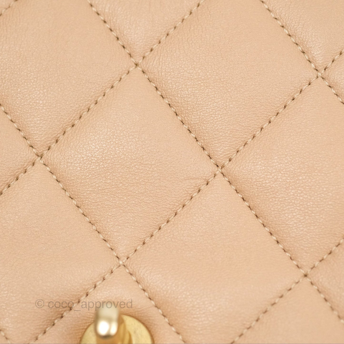 Chanel Small Chunky Chain Flap Bag Lambskin Beige Aged Gold Hardware 22S