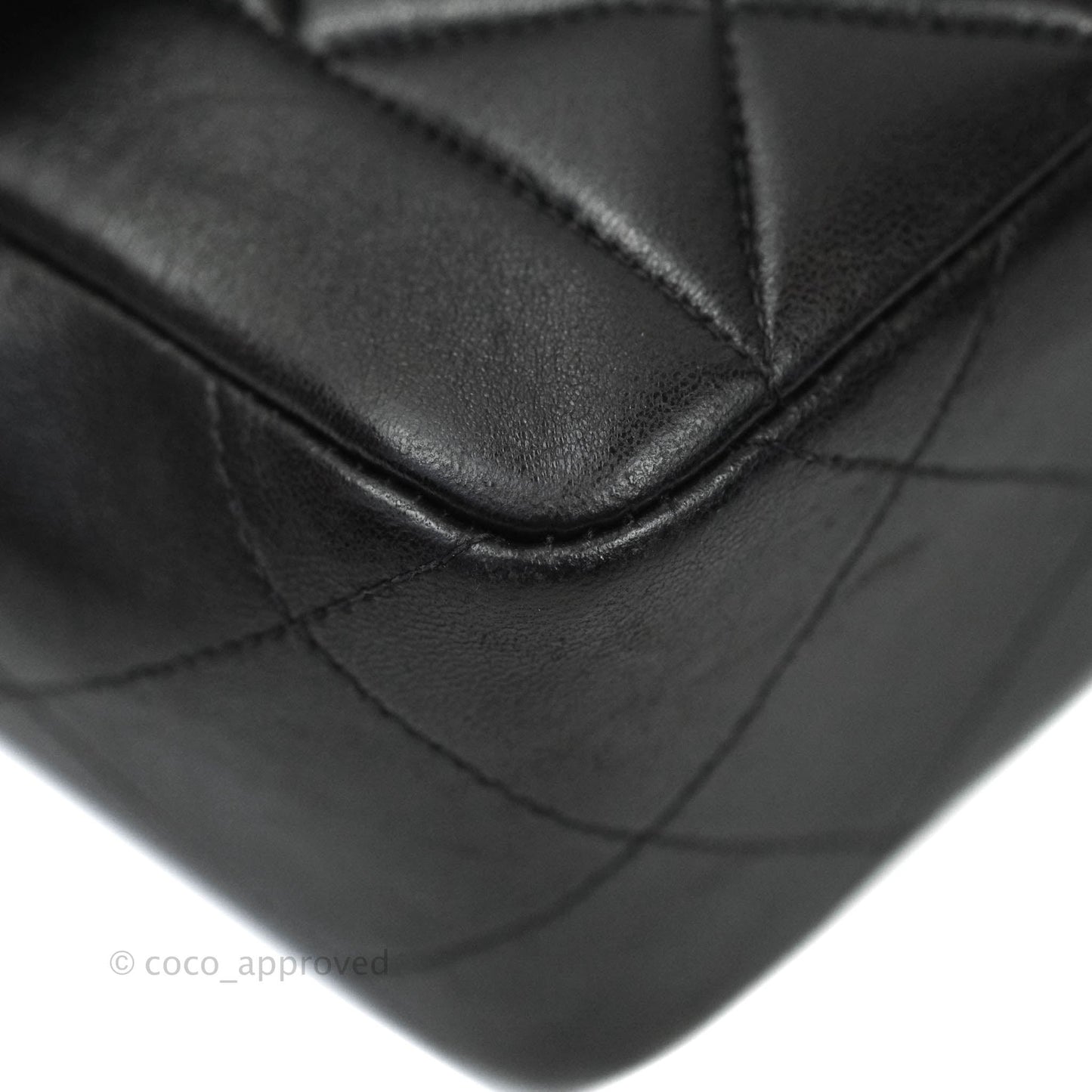 Chanel Vintage Quilted Medium Flap Bag Black Lambskin 24K Gold Hardware