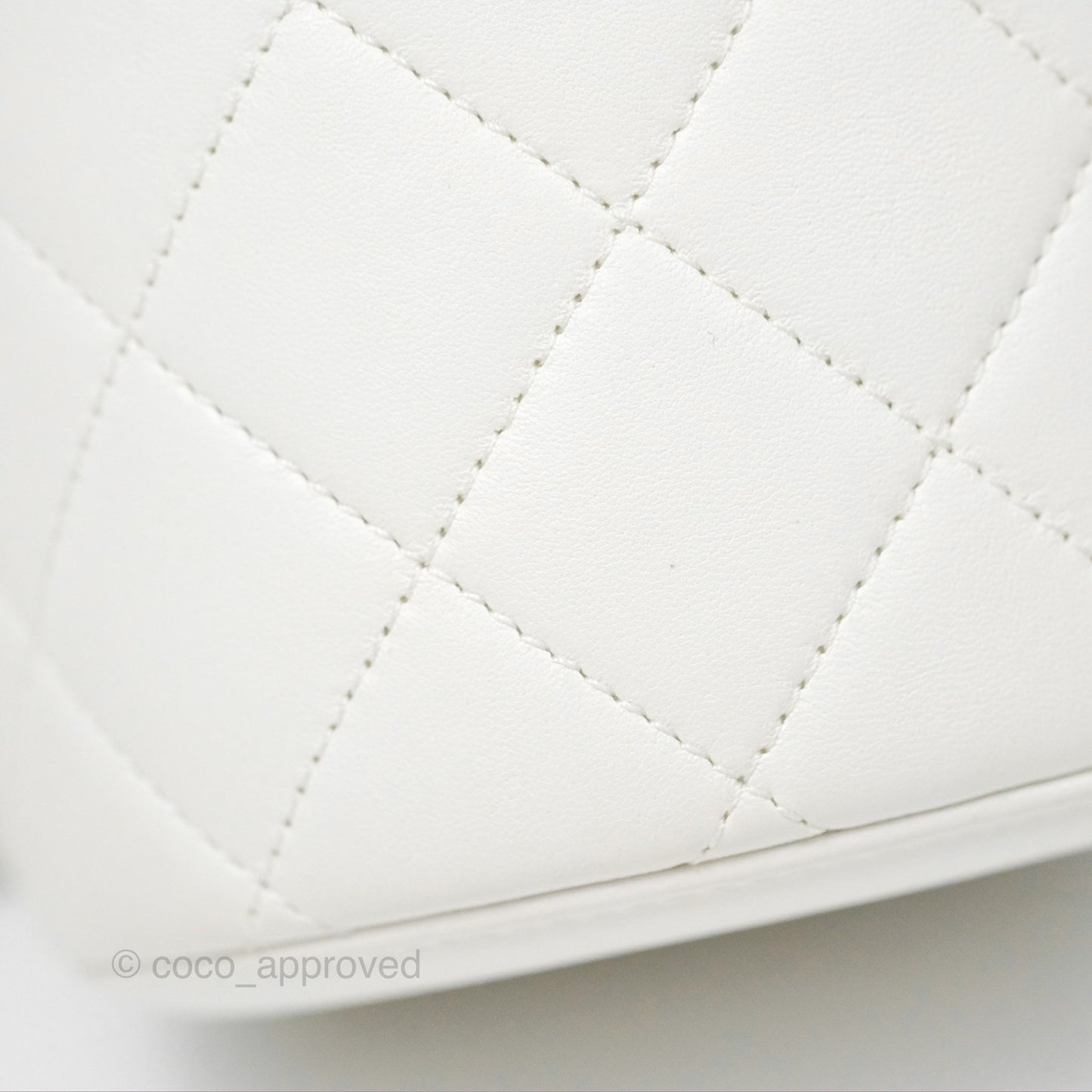 Chanel Vanity Case With Chain Shoulder Bag Quilted Calfskin Leather White