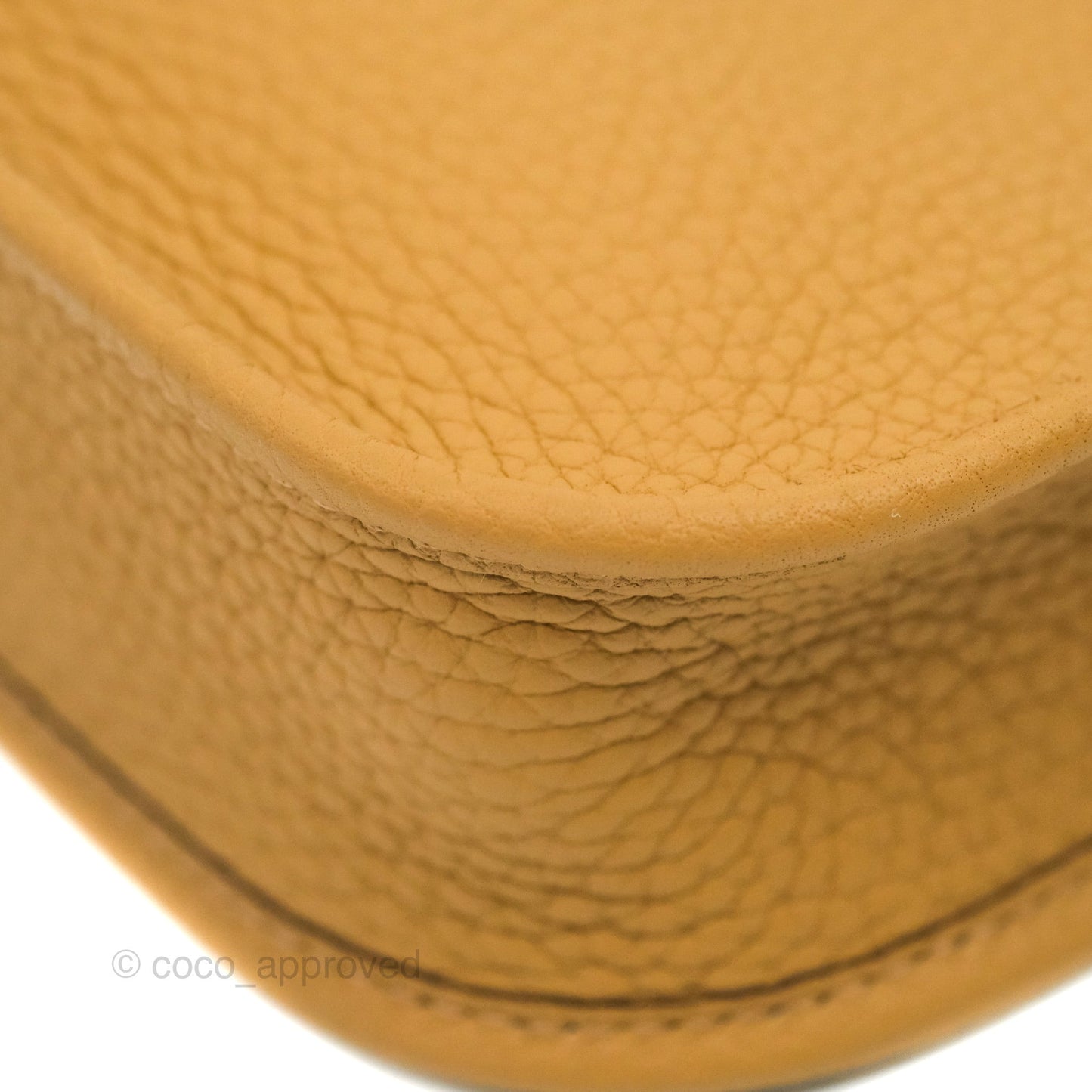 Hermès Mini Evelyne 16 Biscuit 48 Camel Clemence Gold Hardware