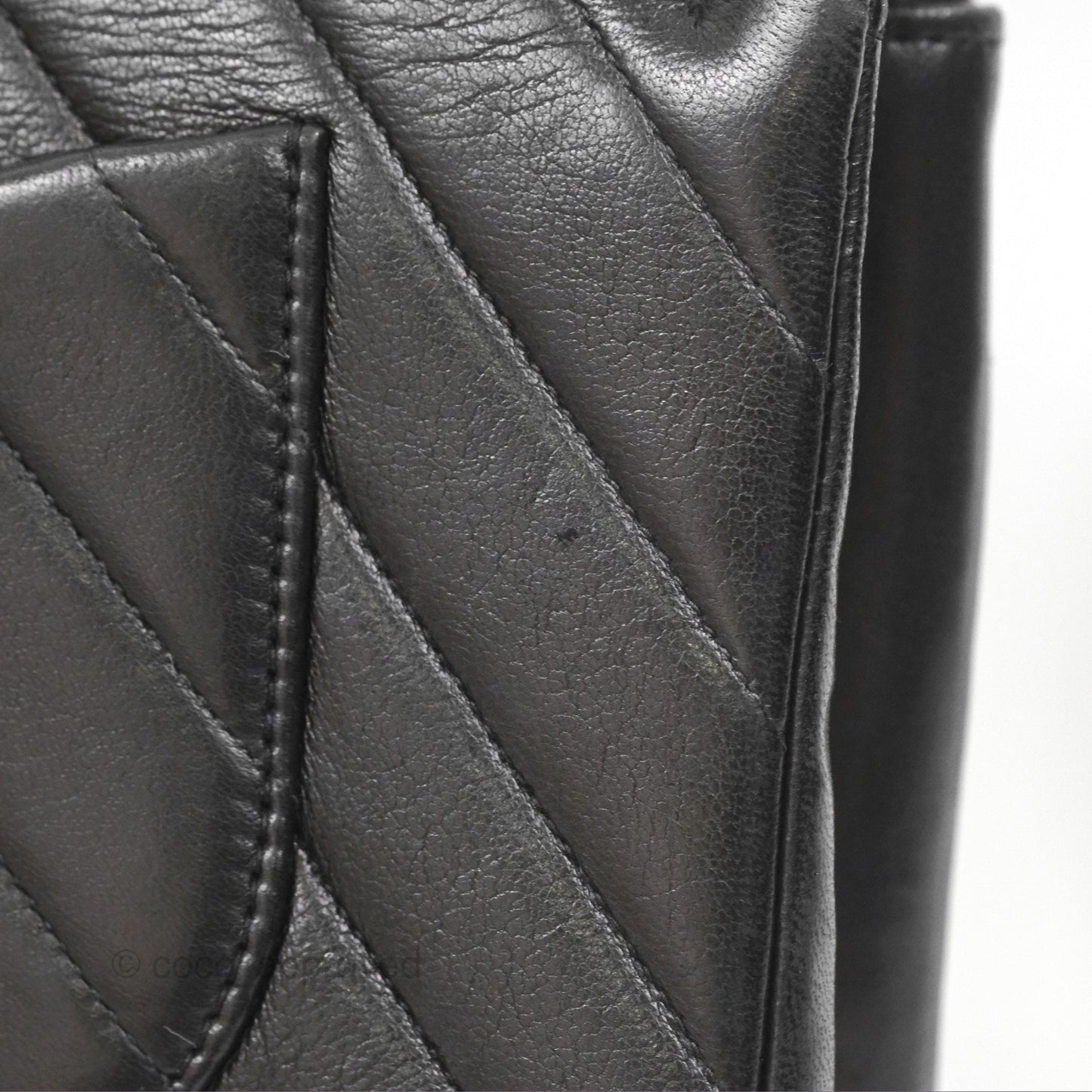 Chanel Vintage Medium Classic Flap Chevron Black Lambskin 24K Gold Hardware
